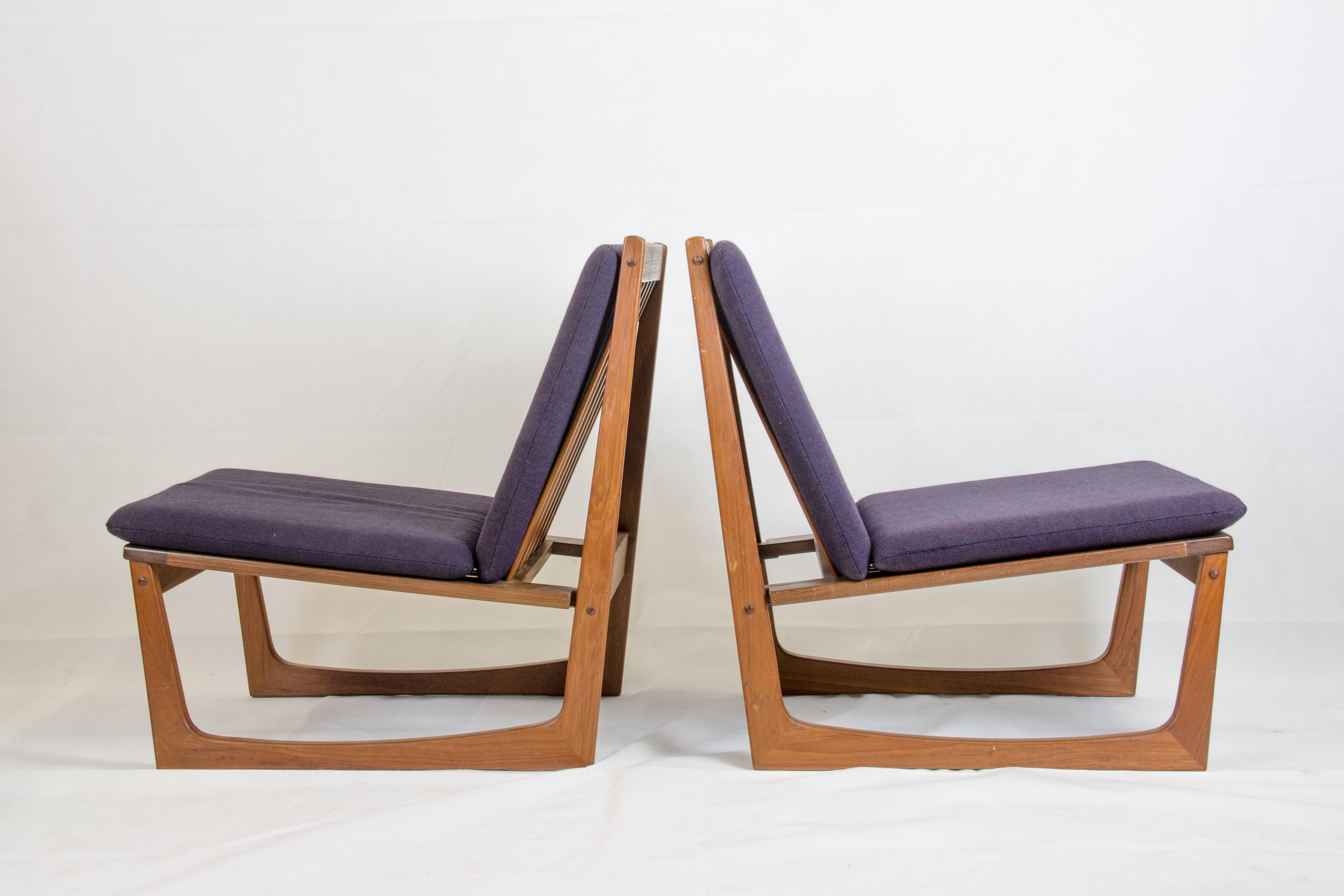 Scandinavian Modern Model 522 Teak Easy Chairs by Hans Olsen for Brdr. Juul Kristensen For Sale