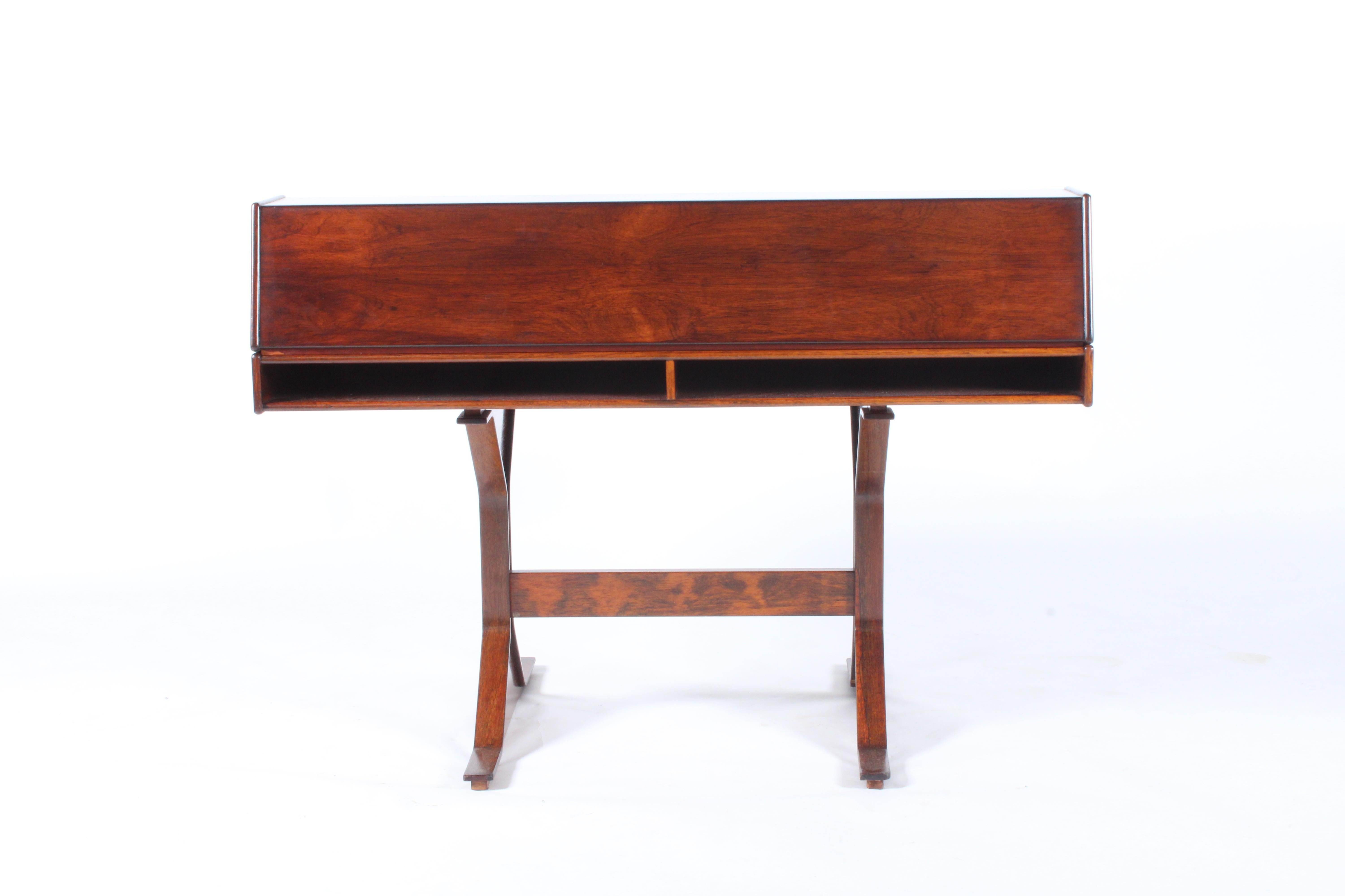 Model 53 Mid Century Italian Desk By Gianfranco Frattini For Bernini For Sale 10