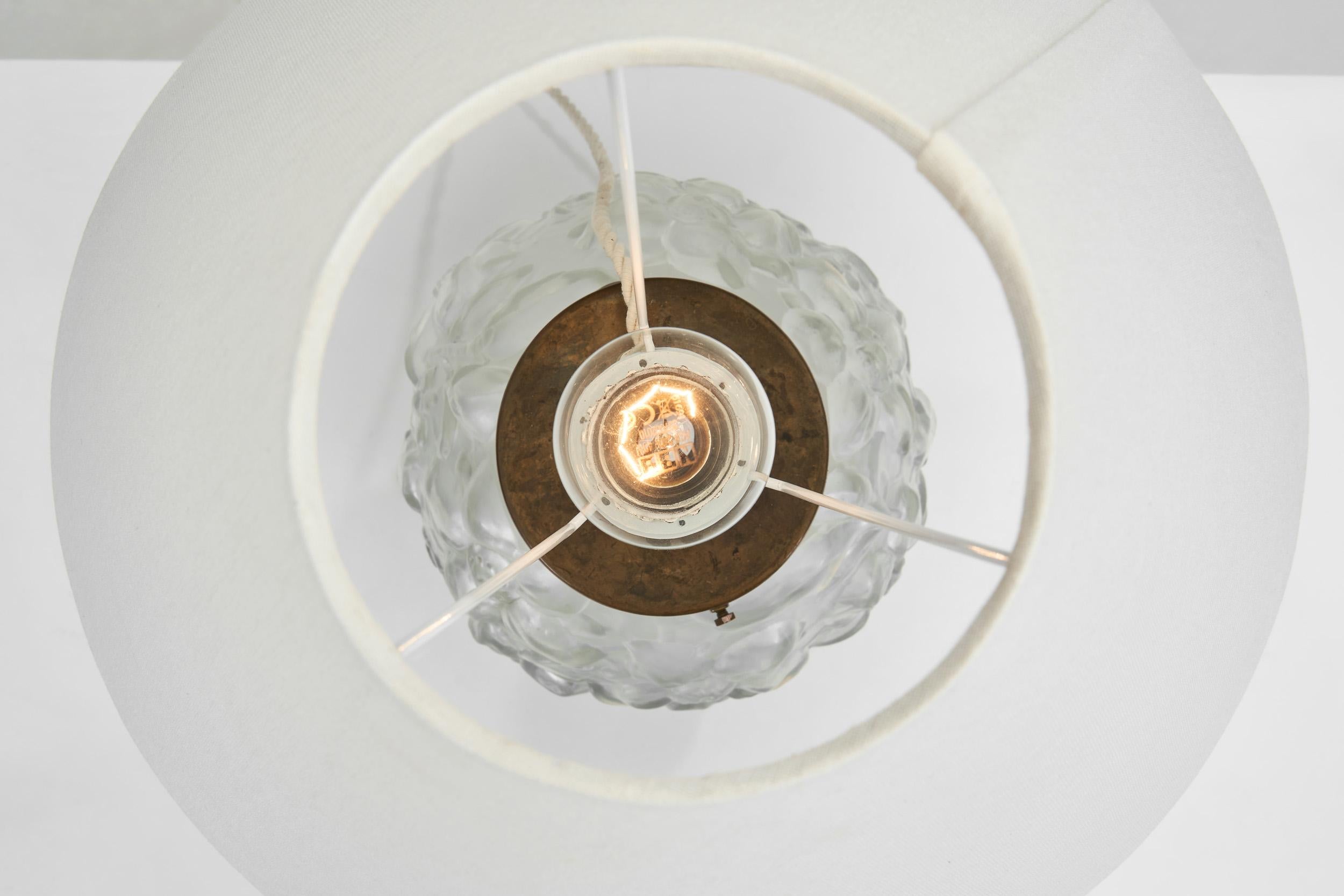 Lampe de table en verre Model No No 542 de Boréns, Suède, vers les années 1940 en vente 4