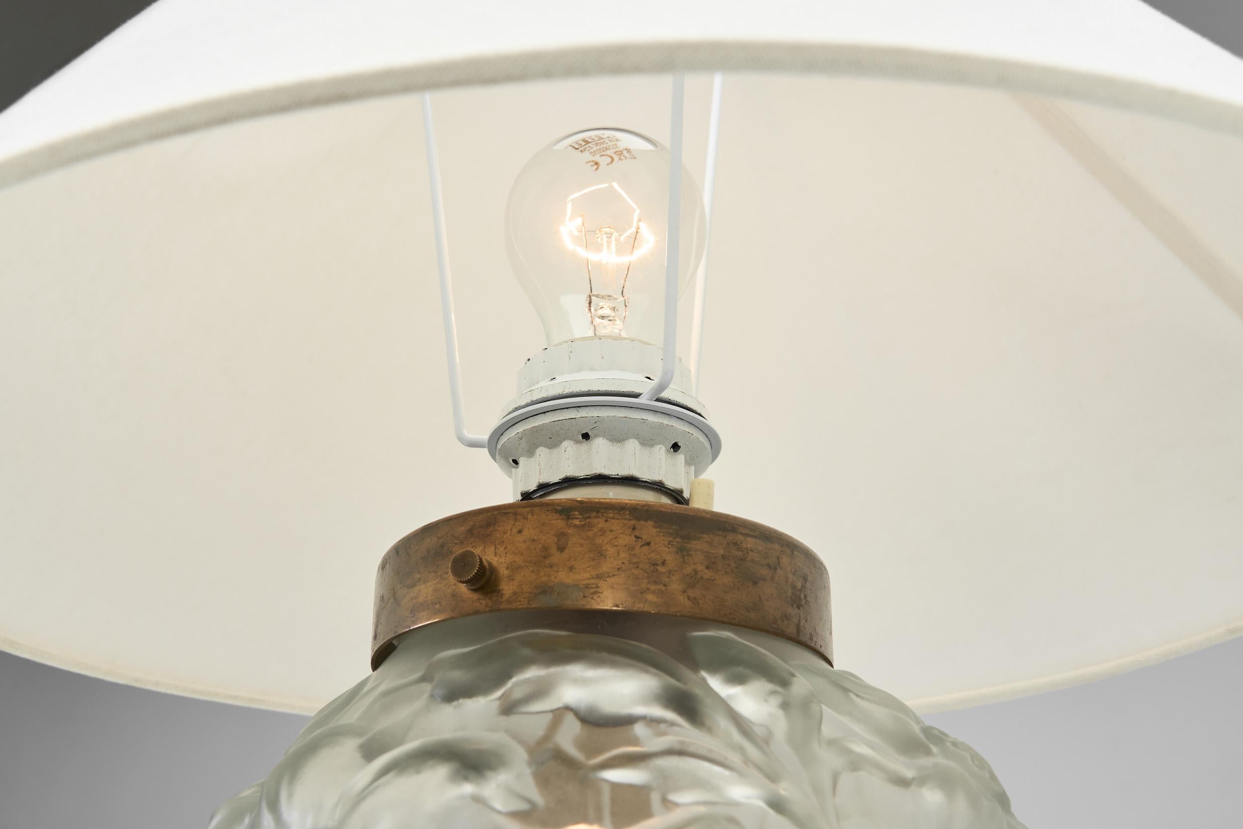 Lampe de table en verre Model No No 542 de Boréns, Suède, vers les années 1940 en vente 7