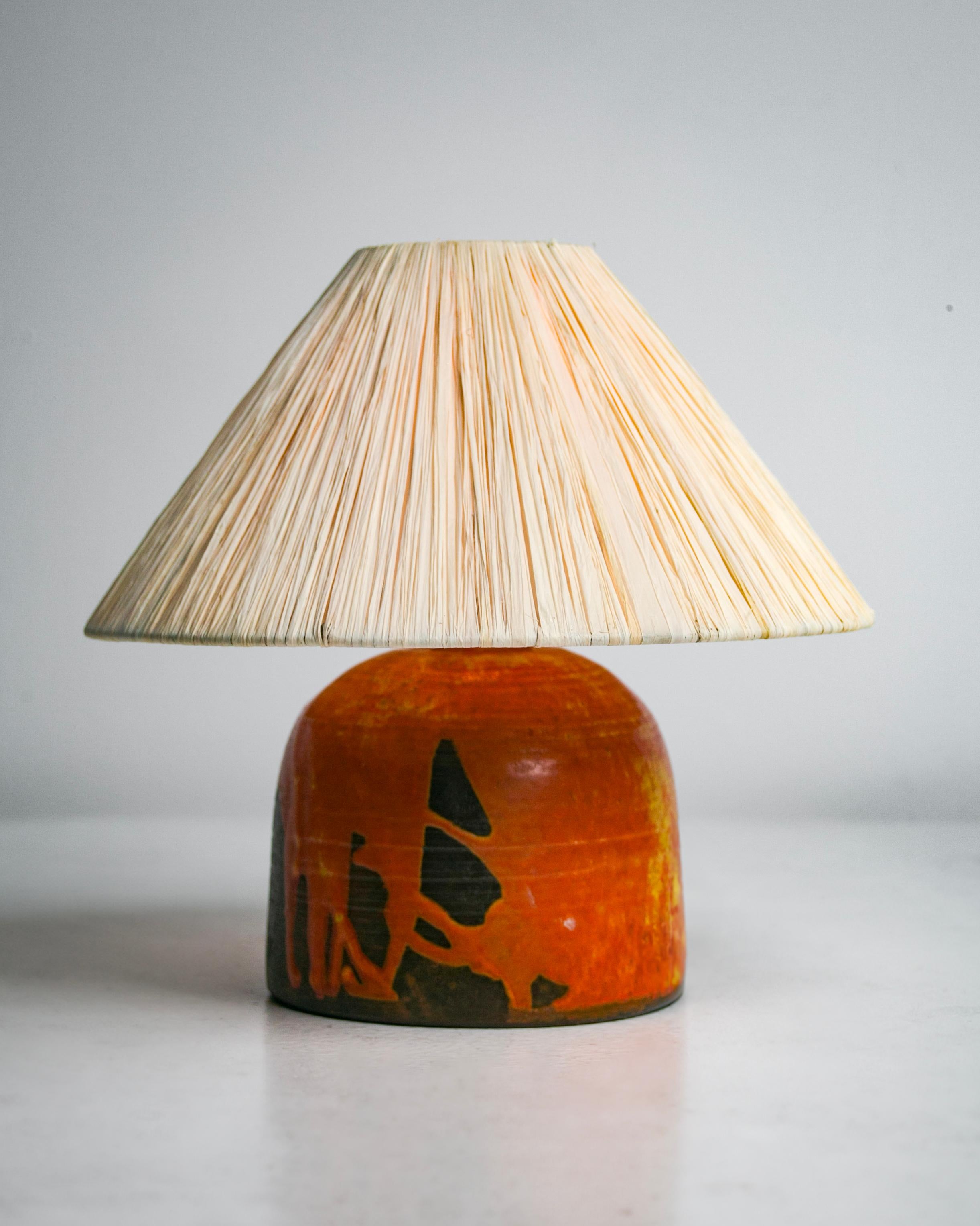 Painted Model 546 Table Lamp by Alessio Tasca For Sale