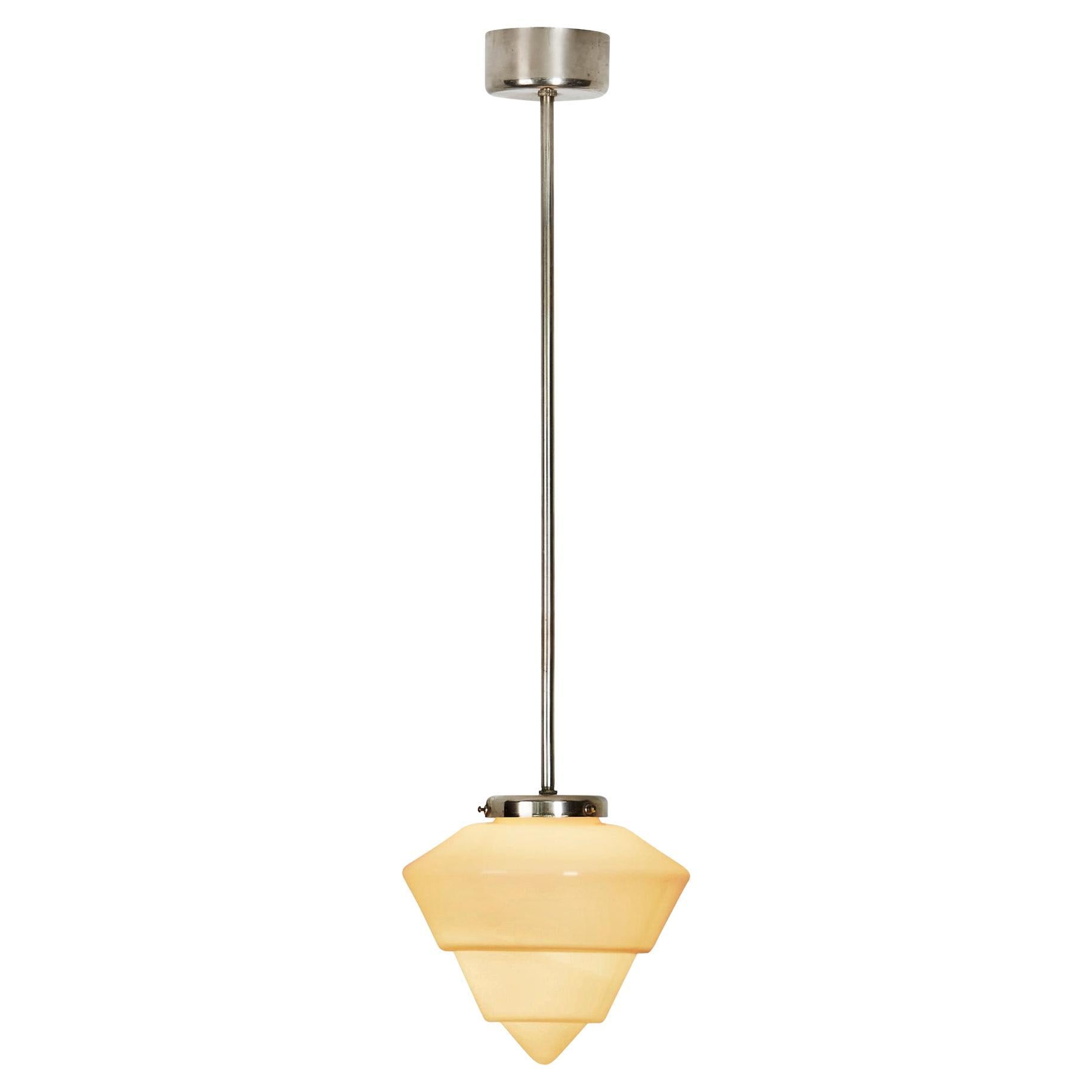 Lampada a sospensione modello "553" di Paavo Tynell per Taito, Finlandia, 1930 ca. in vendita