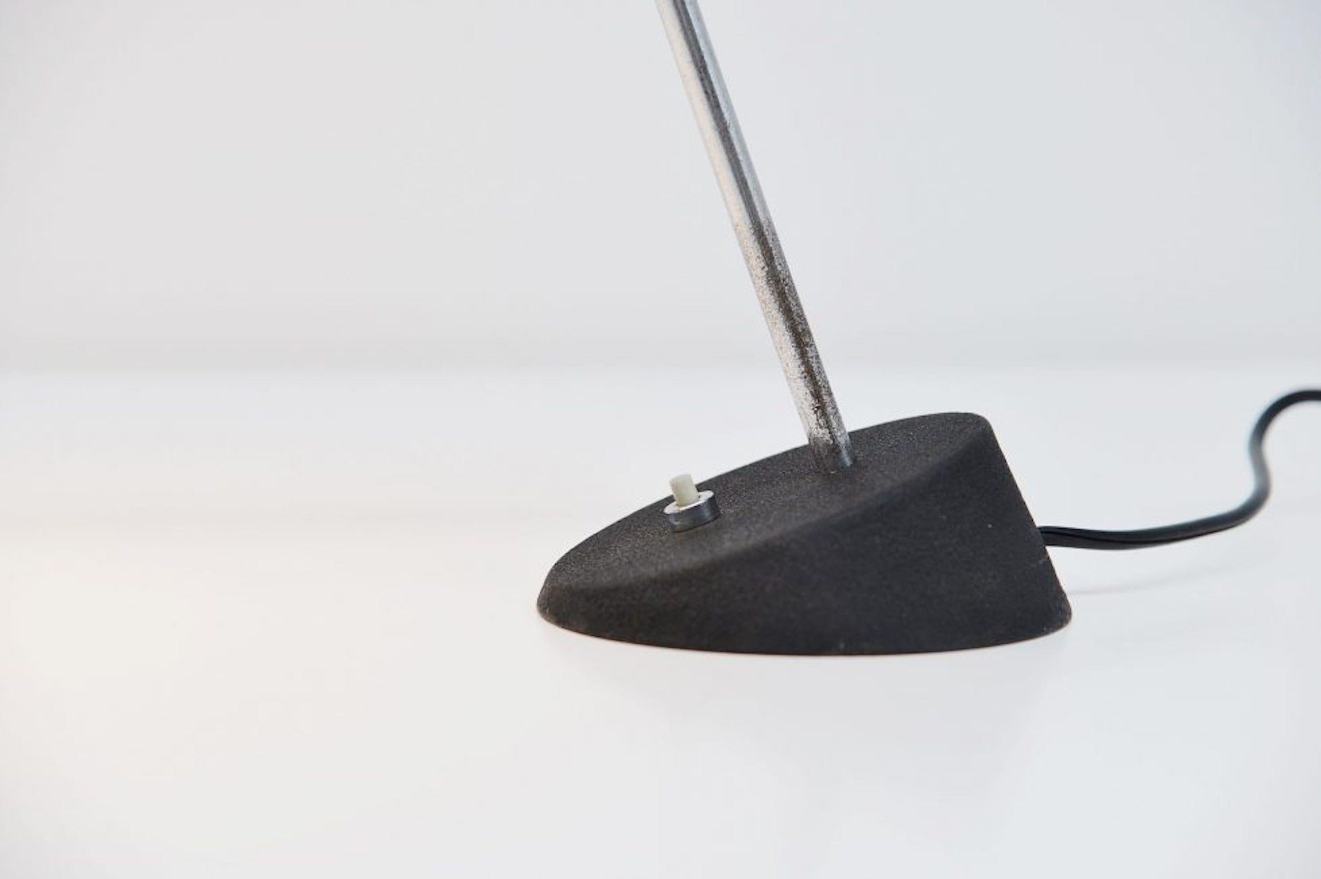 Italian Model 566 Table Lamp by Gino Sarfatti for Astep