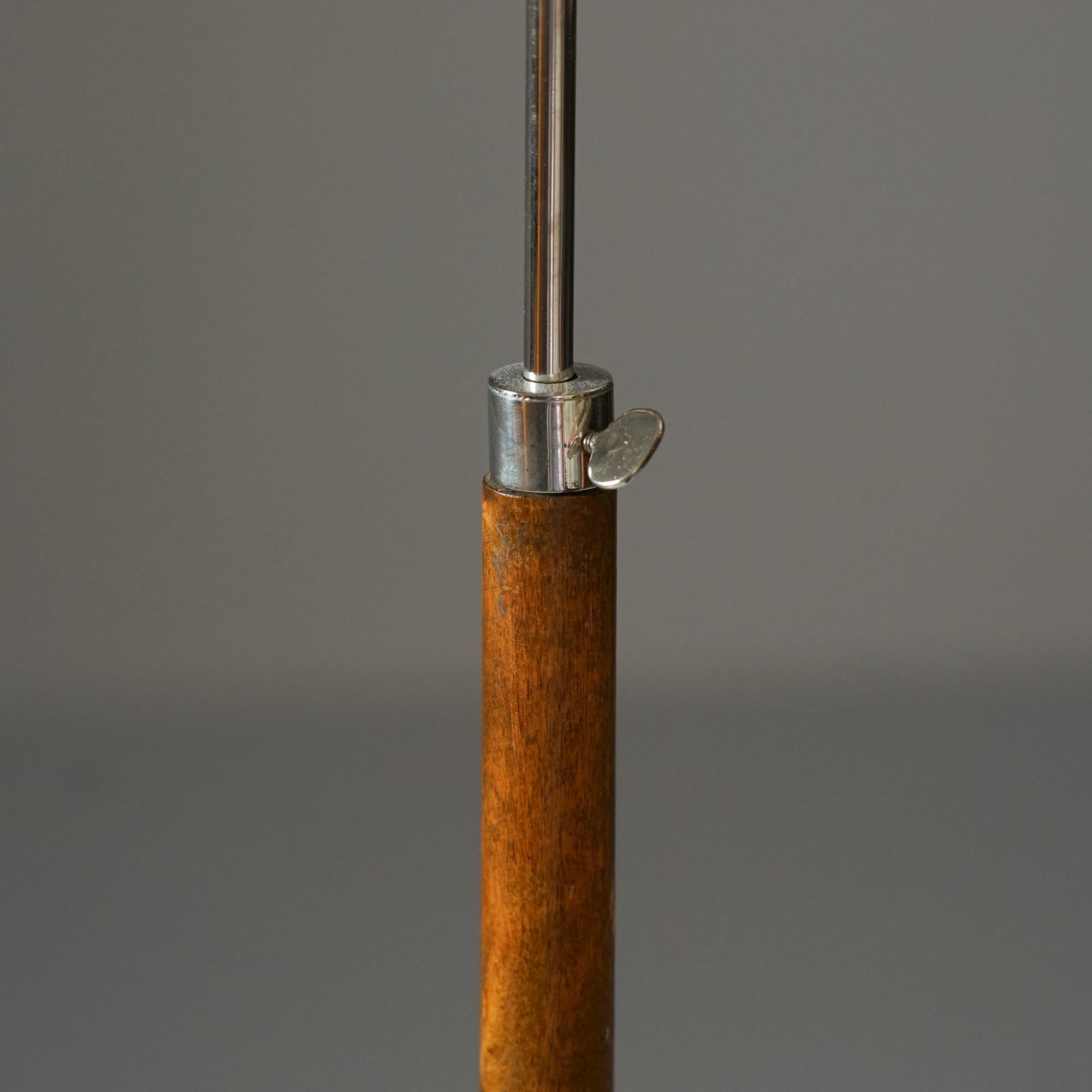 Model No. 5705 Stehleuchte, Paavo Tynell, Taito Oy, 1930er Jahre im Zustand „Gut“ im Angebot in Helsinki, Uusimaa