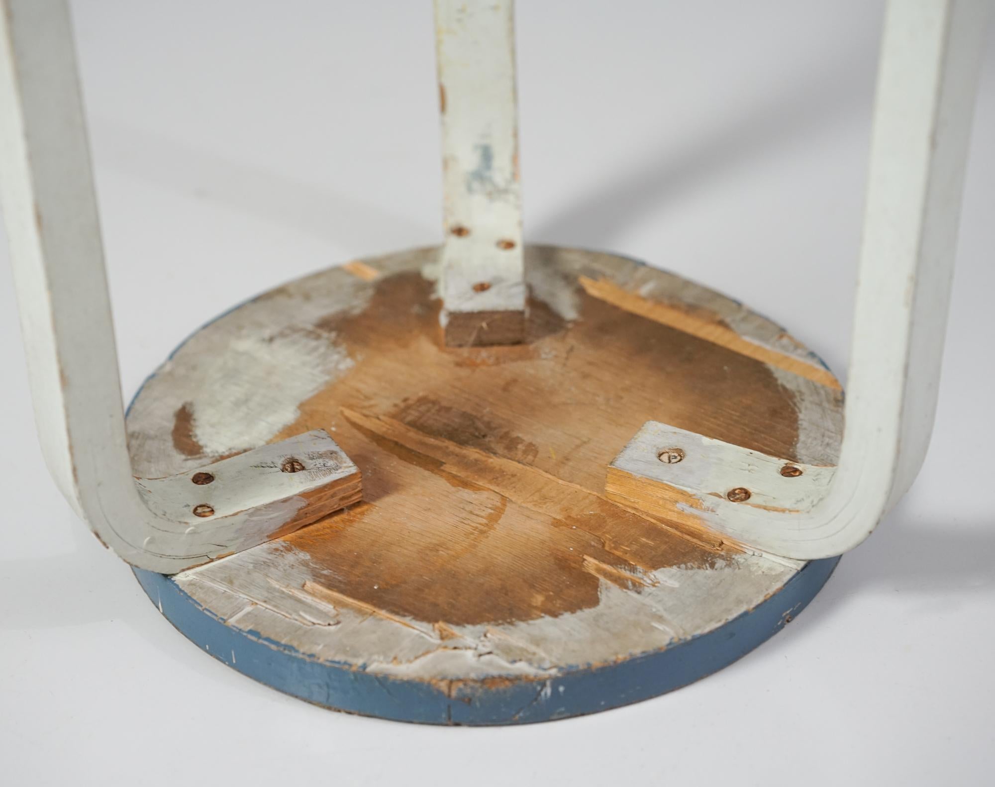 Mid-20th Century Model 60 Stool, Alvar Aalto, Oy Huonekalu- ja Rakennustyötehdas Ab, 1930s For Sale