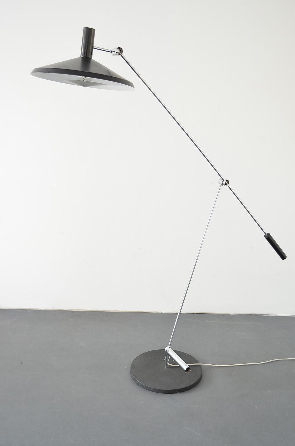 Model 600 Floor Lamp Rico & Rosmarie Baltensweiler for Baltensweiler Series For Sale 1
