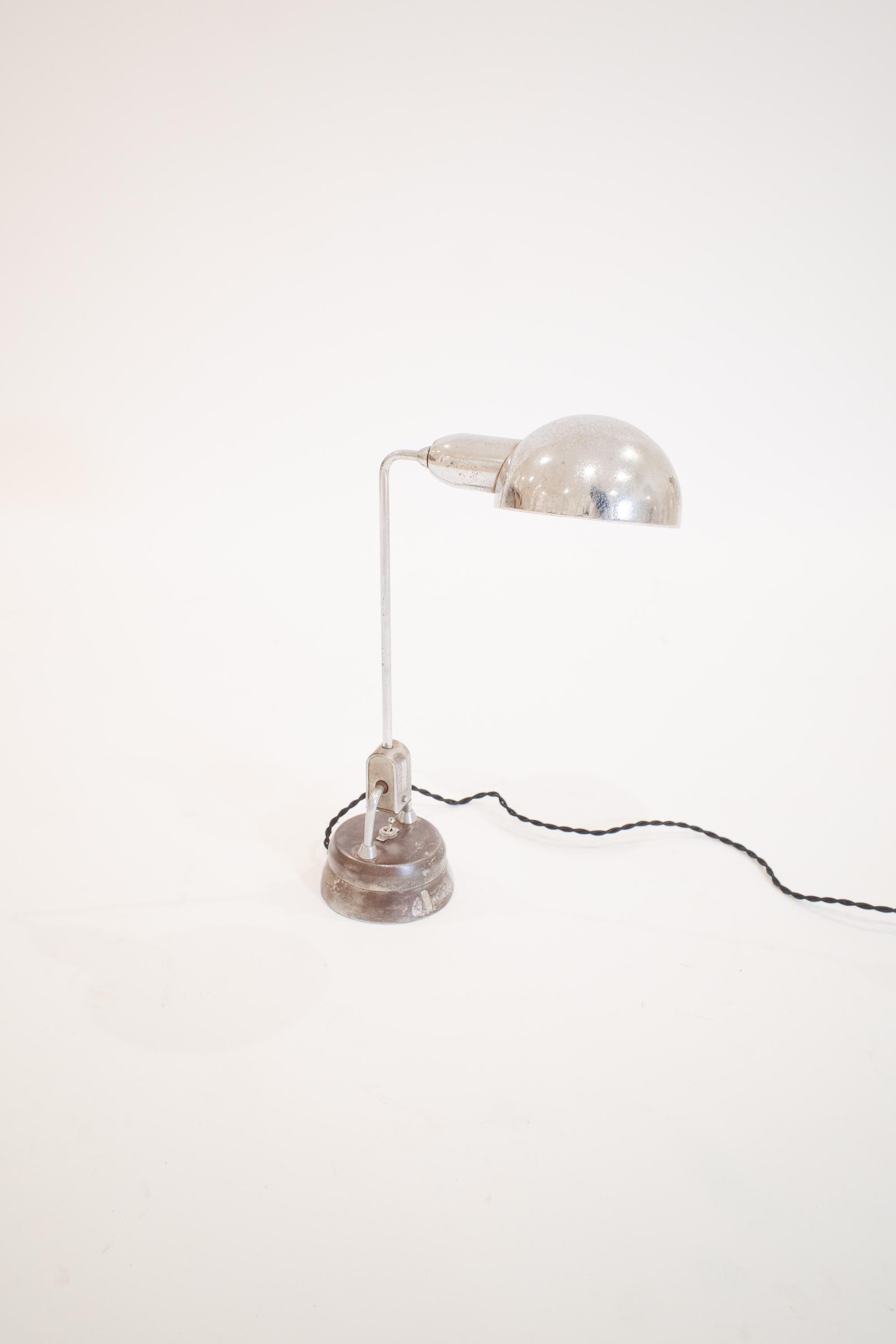 Français Lampe Model No 600 par JUMO en vente