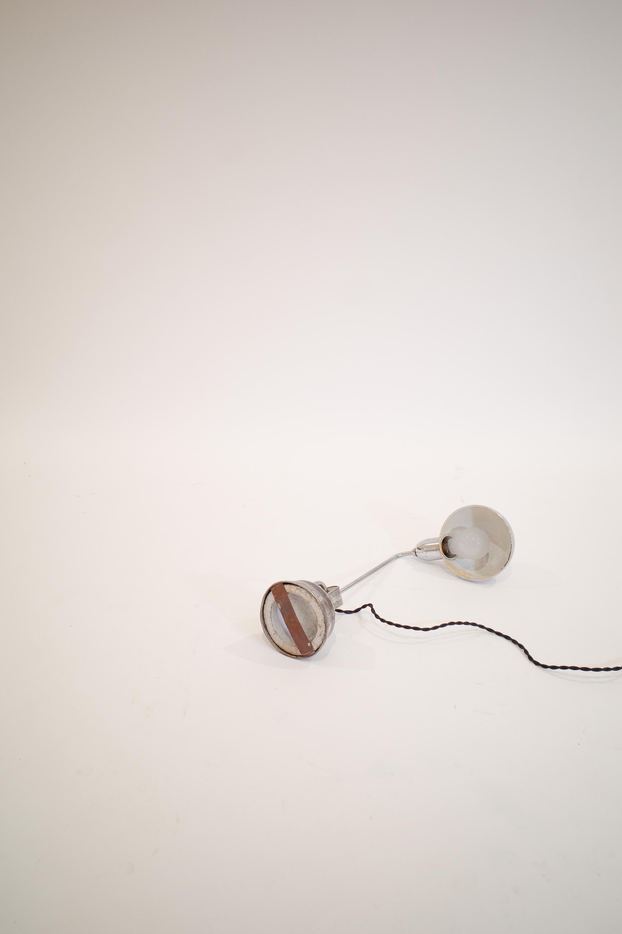 Milieu du XXe siècle Lampe Model No 600 par JUMO en vente