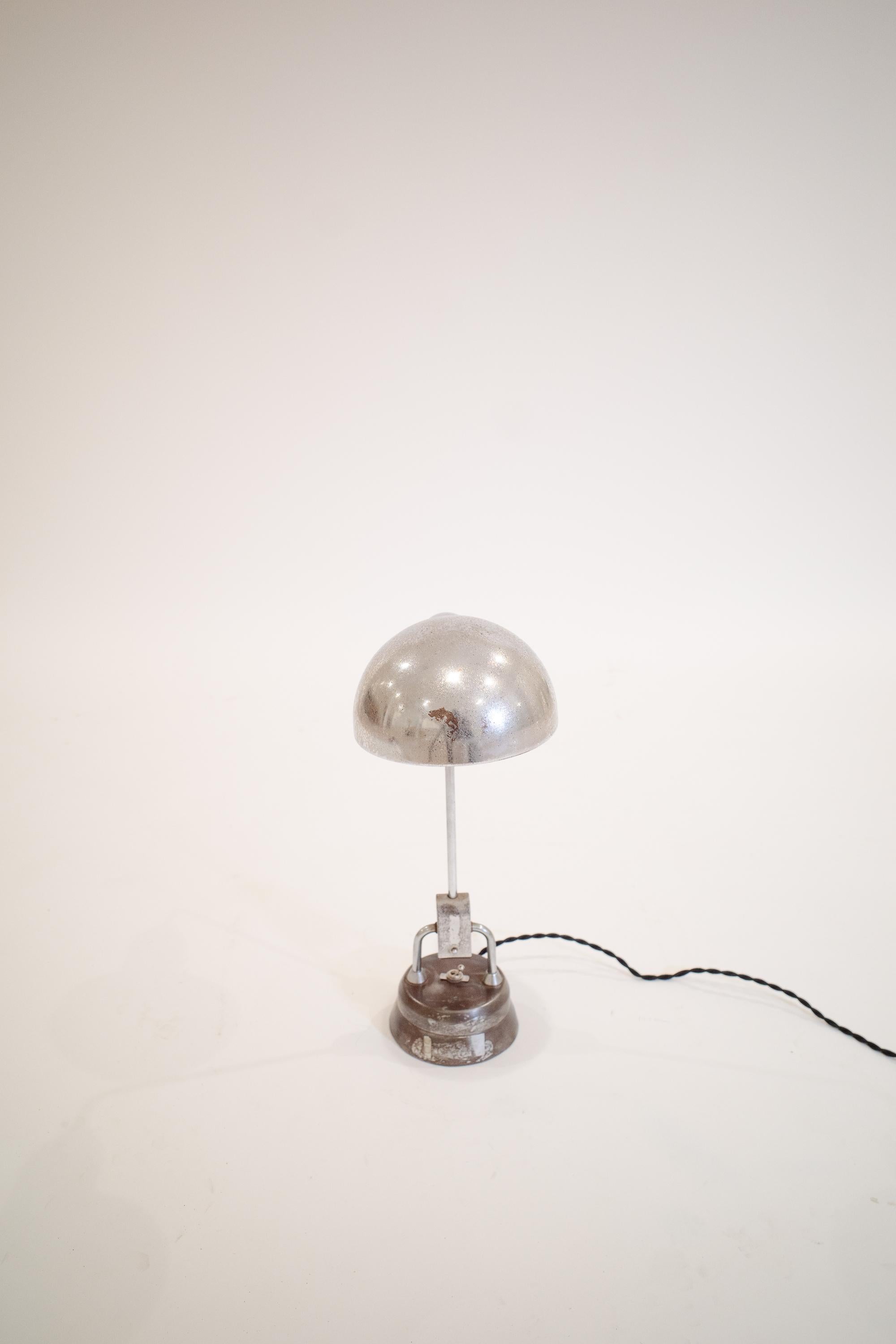 Acier Lampe Model No 600 par JUMO en vente