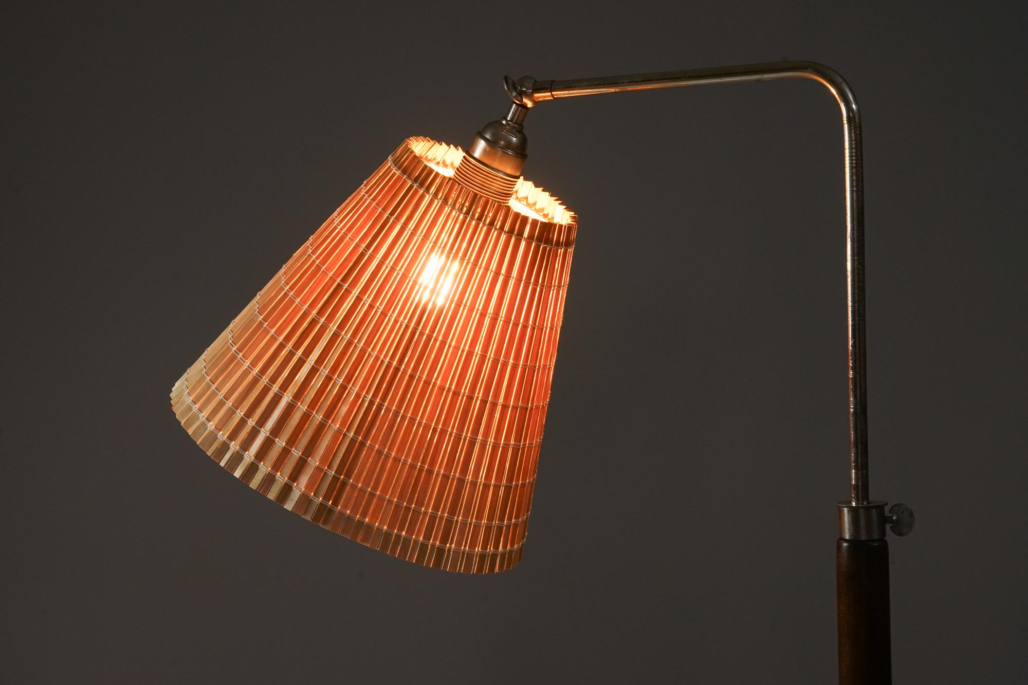 Model No 60442 Lampadaire, Idman Oy, années 1940 Bon état - En vente à Helsinki, Uusimaa