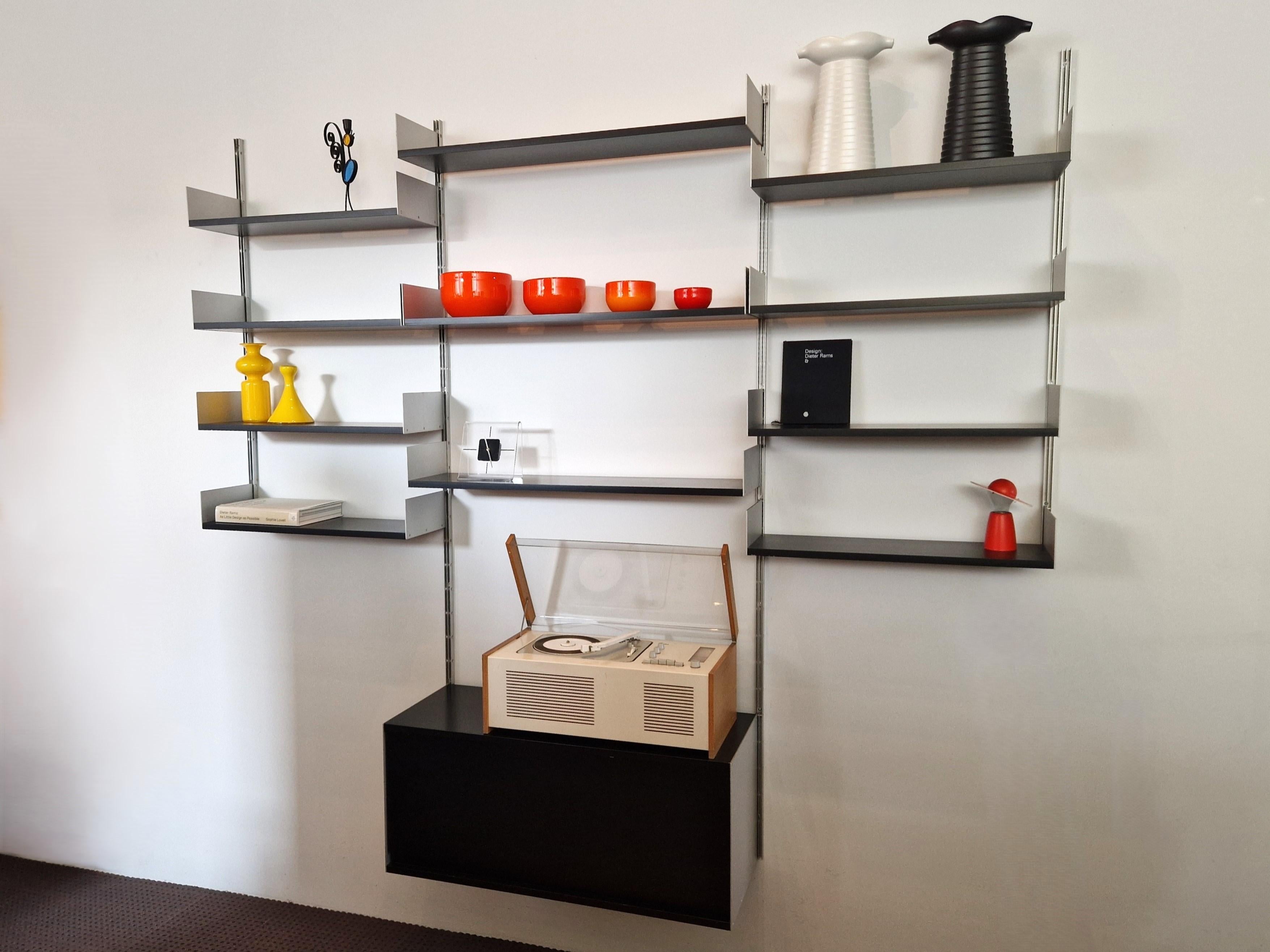Model 606 wall unit in black by Dieter Rams for Vitsoe 6