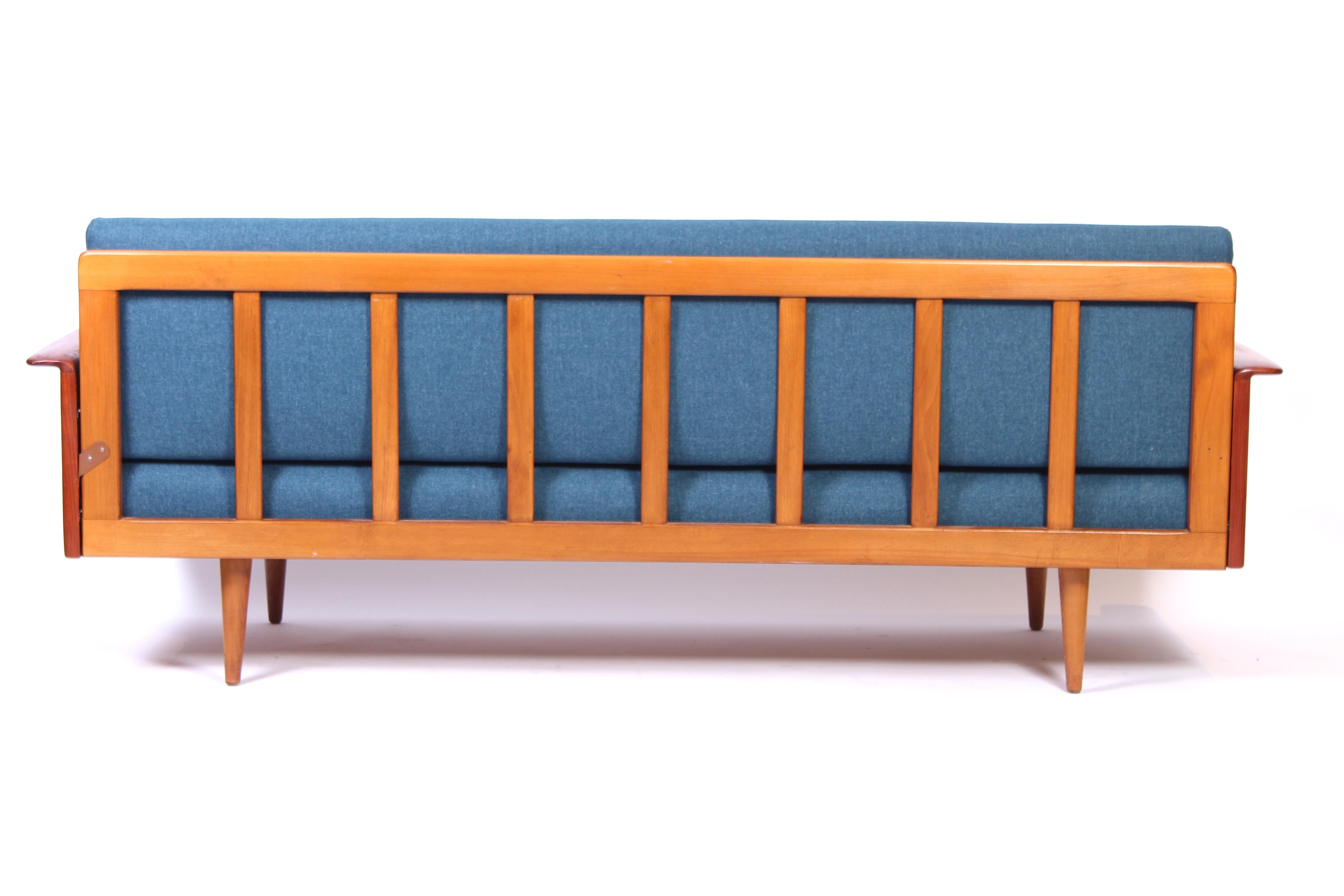 Model 610 Sofa by Knut Sæter for Vatne Møbler, 1960s 2