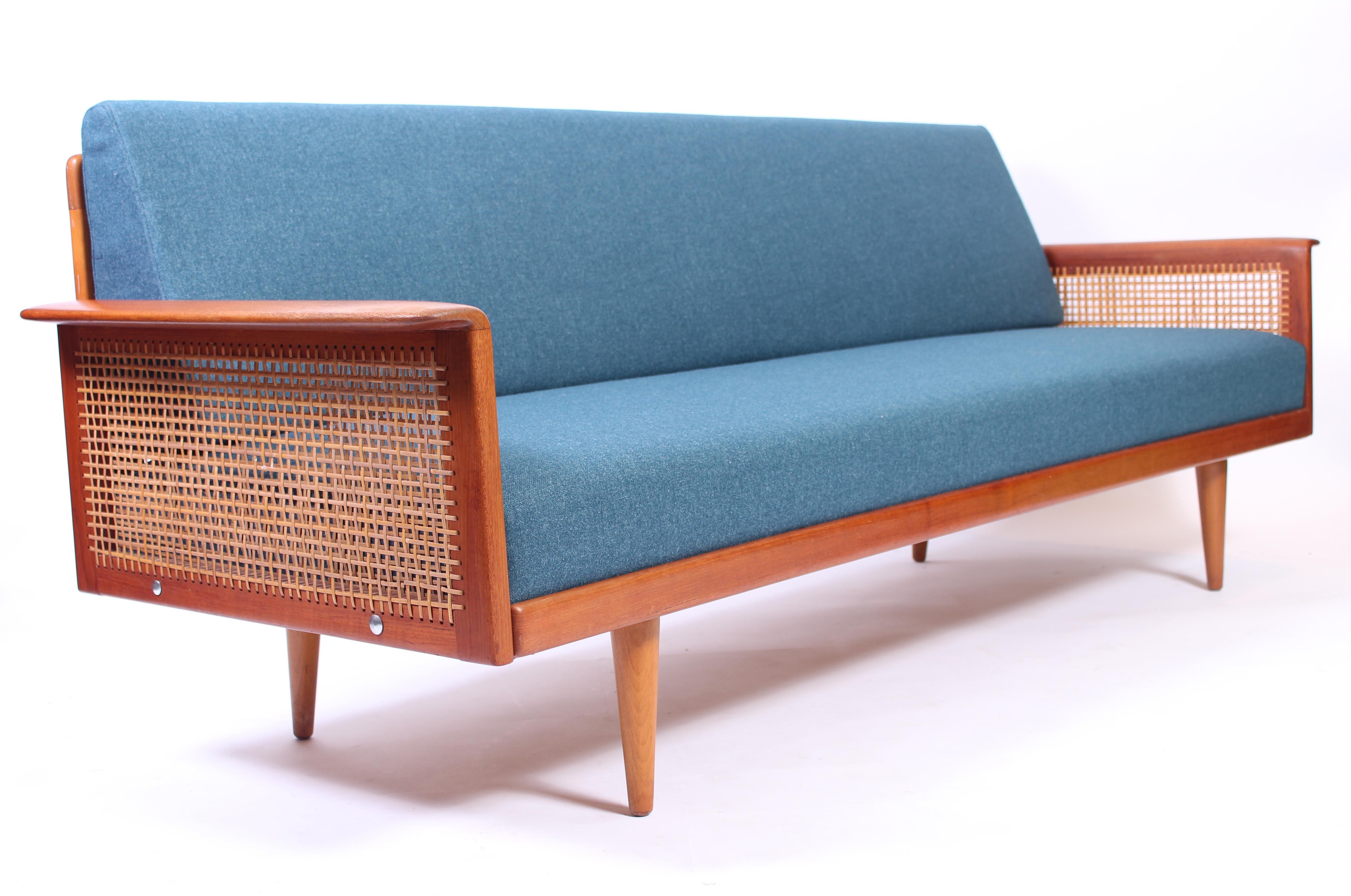 Norwegian Model 610 Sofa by Knut Sæter for Vatne Møbler, 1960s