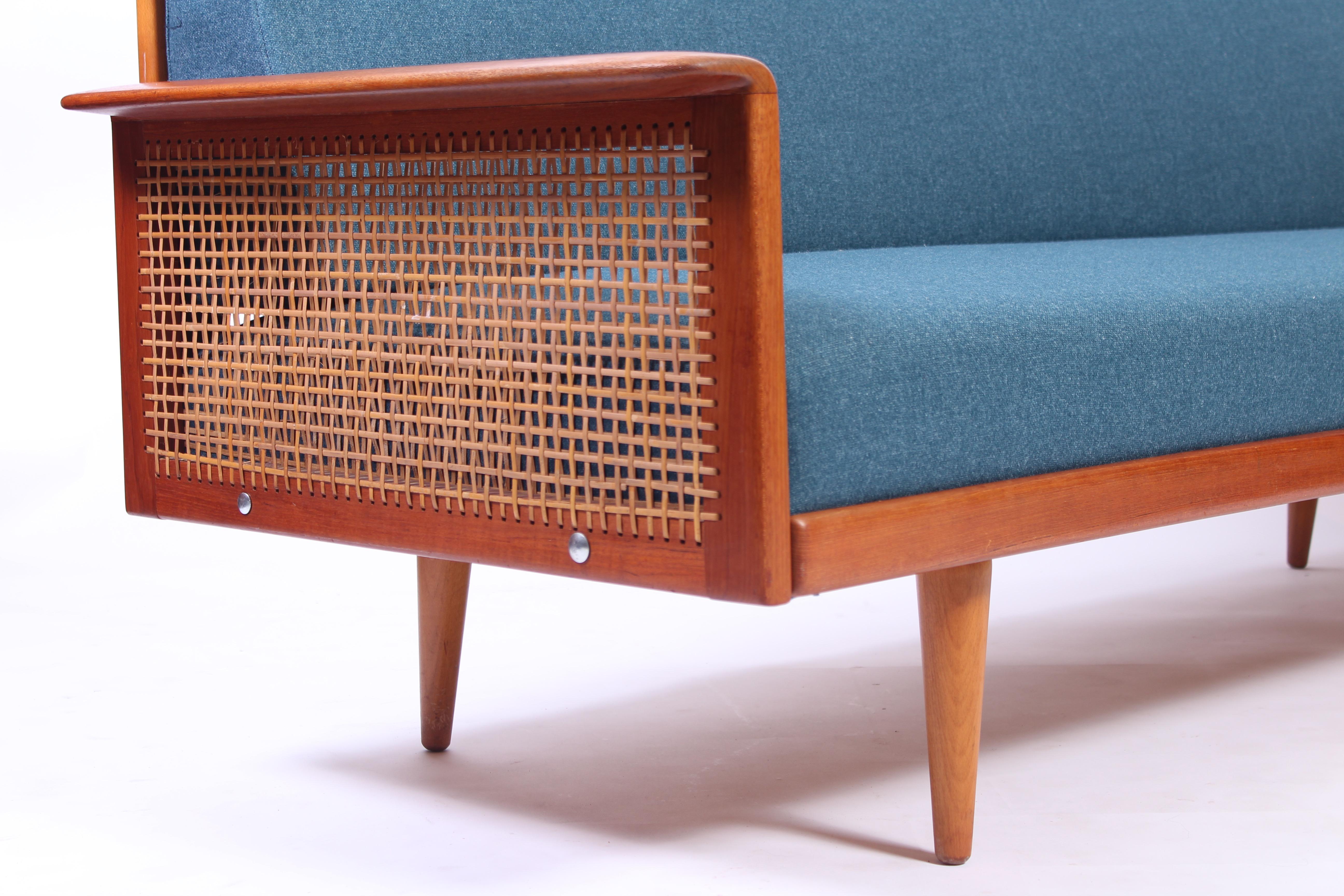 Model 610 Sofa by Knut Sæter for Vatne Møbler, 1960s In Good Condition In Malmo, SE