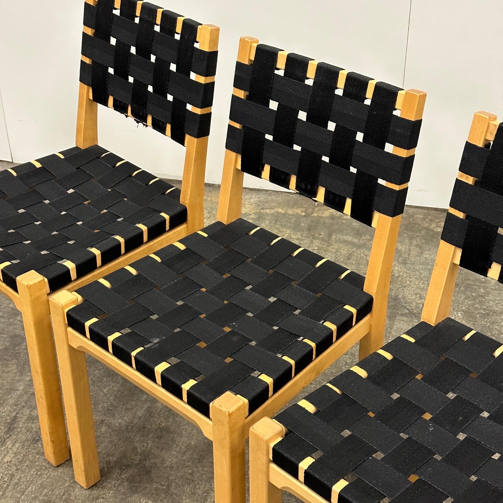 Modell 615 Stühle von Aino Aalto für Artek (Moderne der Mitte des Jahrhunderts) im Angebot