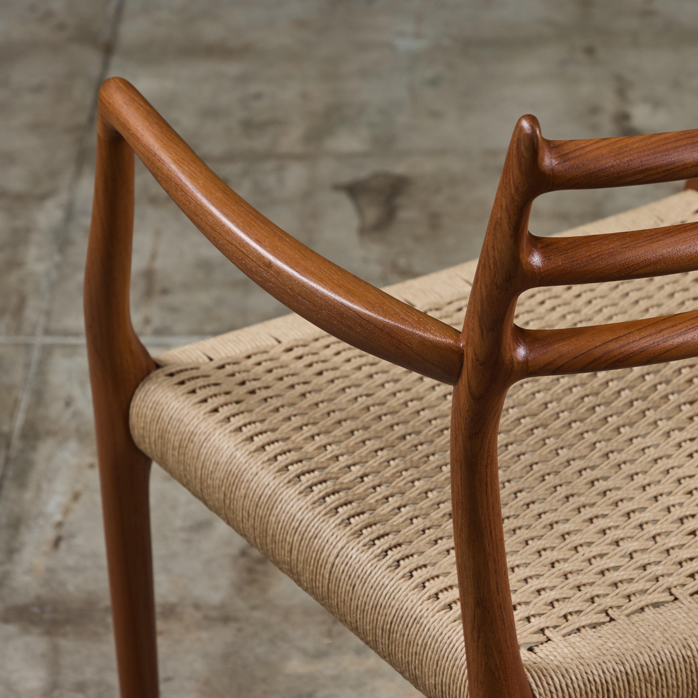 Modèle 62 Fauteuil de salle à manger en teck par N.O. Møller en vente 6