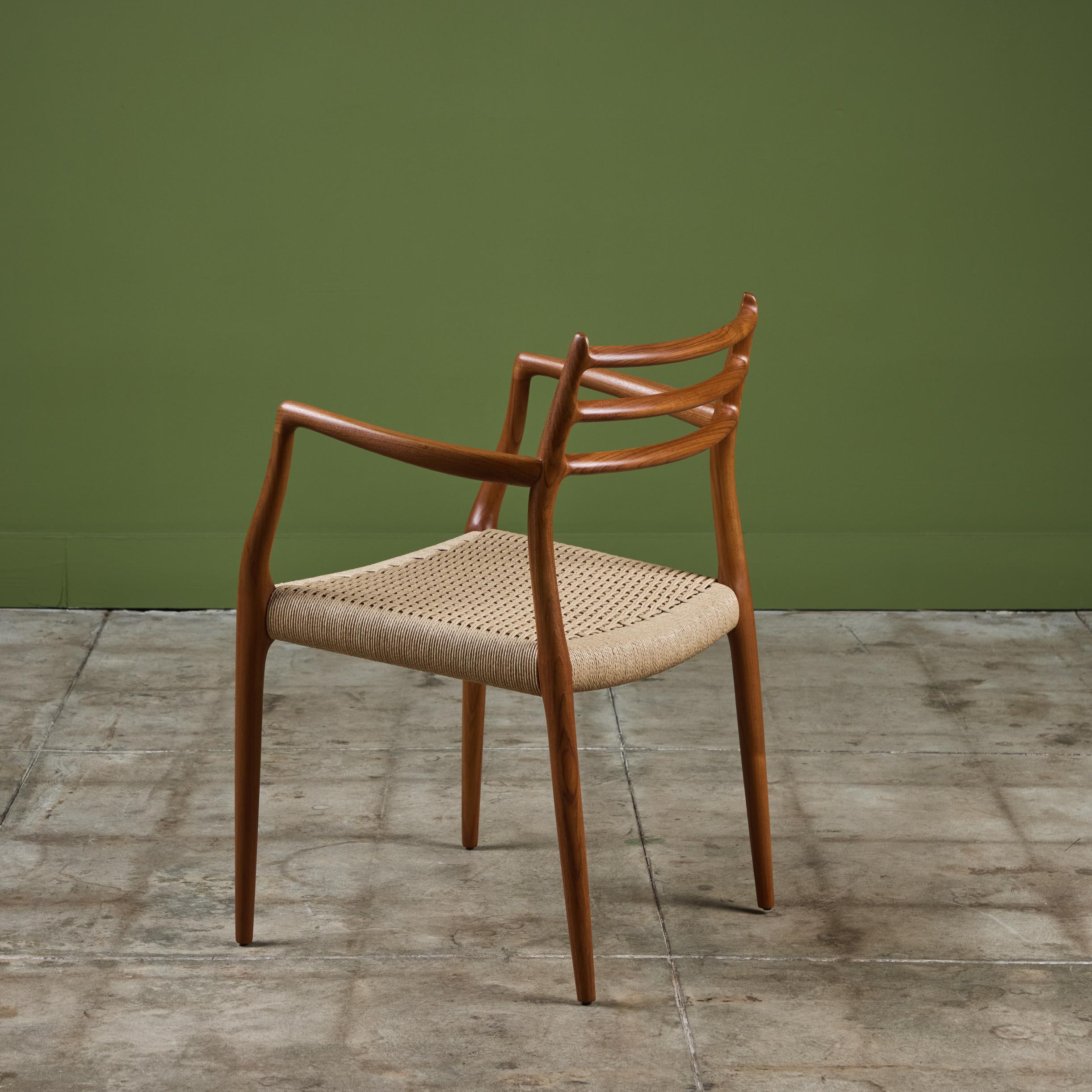 Corde en papier Modèle 62 Fauteuil de salle à manger en teck par N.O. Møller en vente