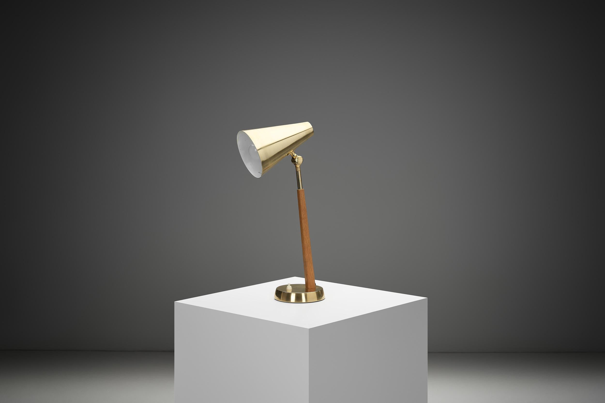 Mid-Century Modern Model No. 6408