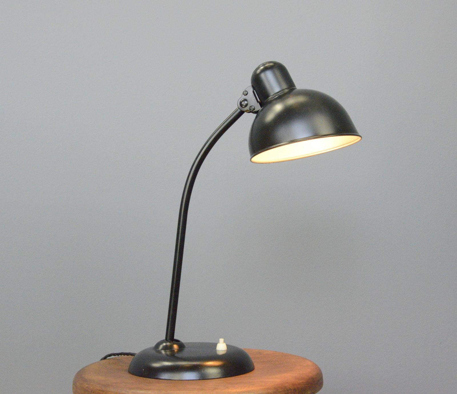 Lampes de table modèle 6556 par Kaiser Idell, vers les années 1930 Bon état à Gloucester, GB