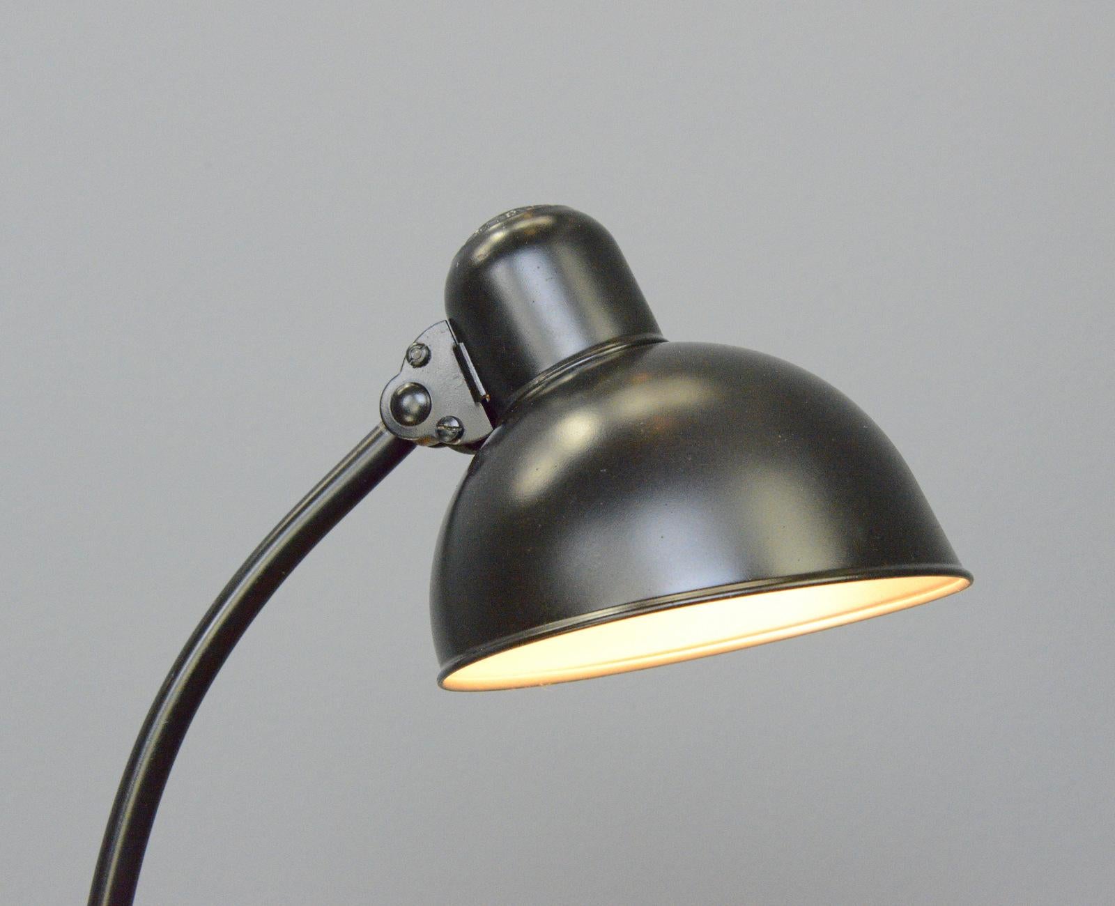 Milieu du XXe siècle Lampes de table modèle 6556 par Kaiser Idell, vers les années 1930