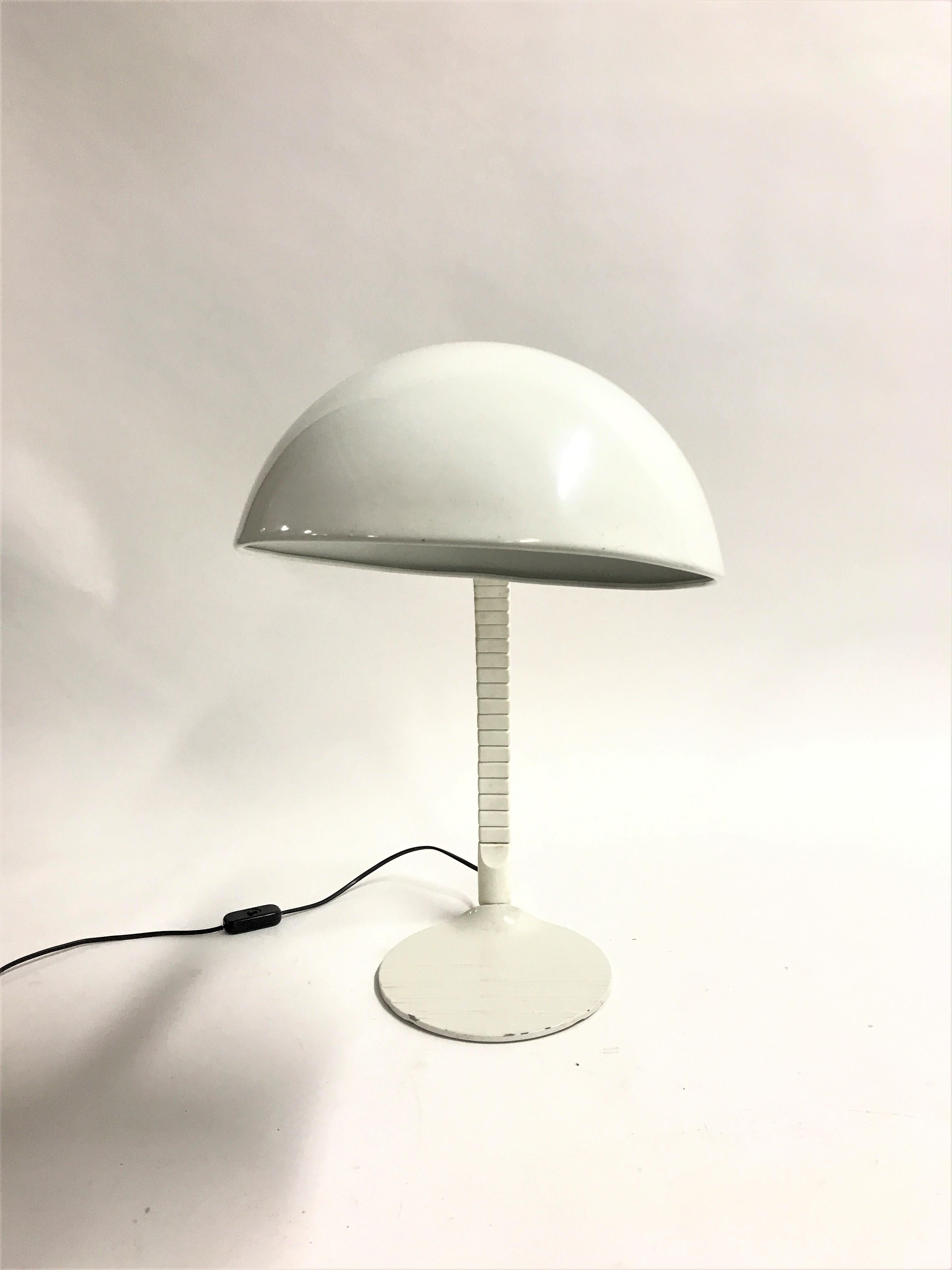 Mid-Century Modern Model 660 Table Lamp 
