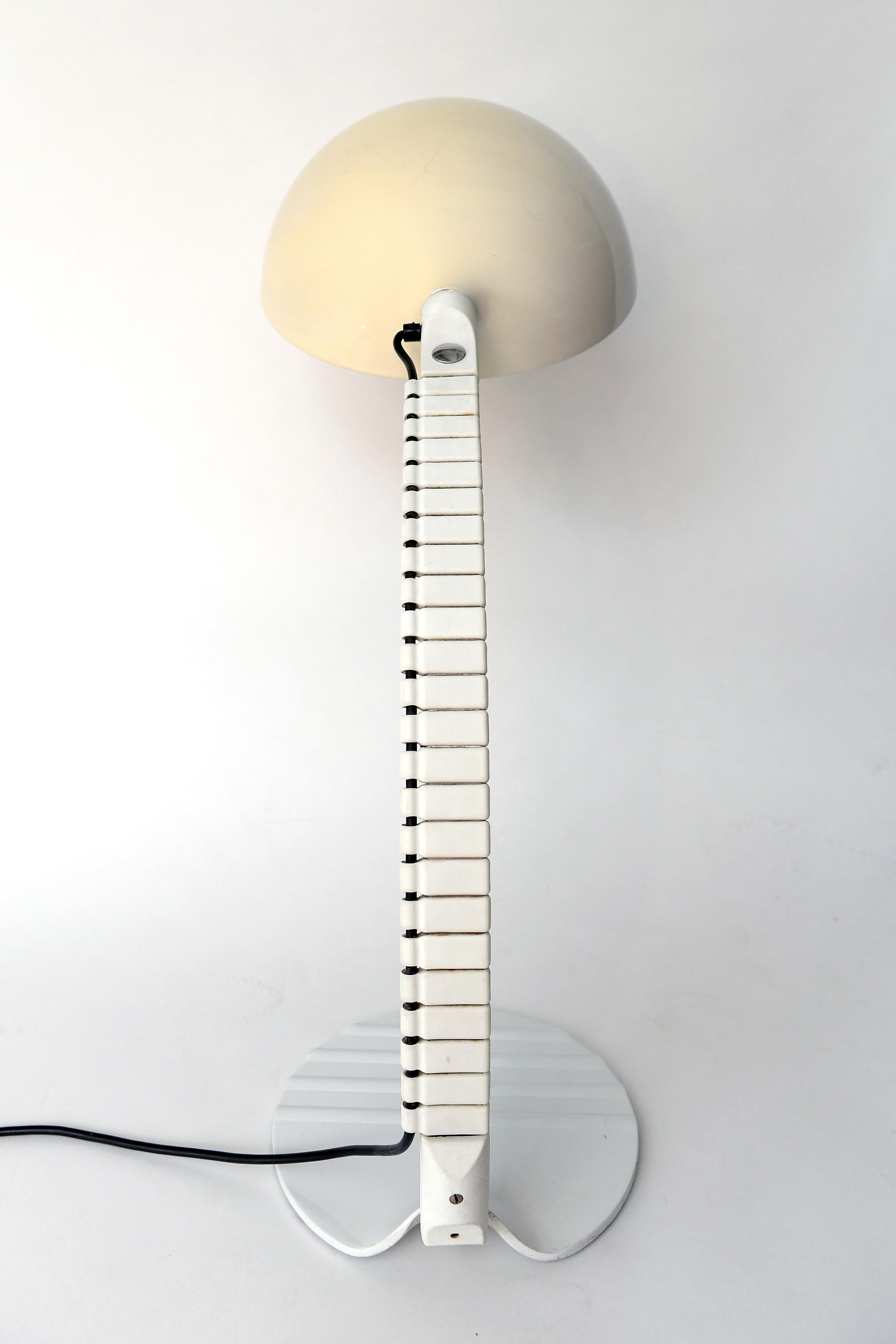 Italian Model 660 Table Lamp 