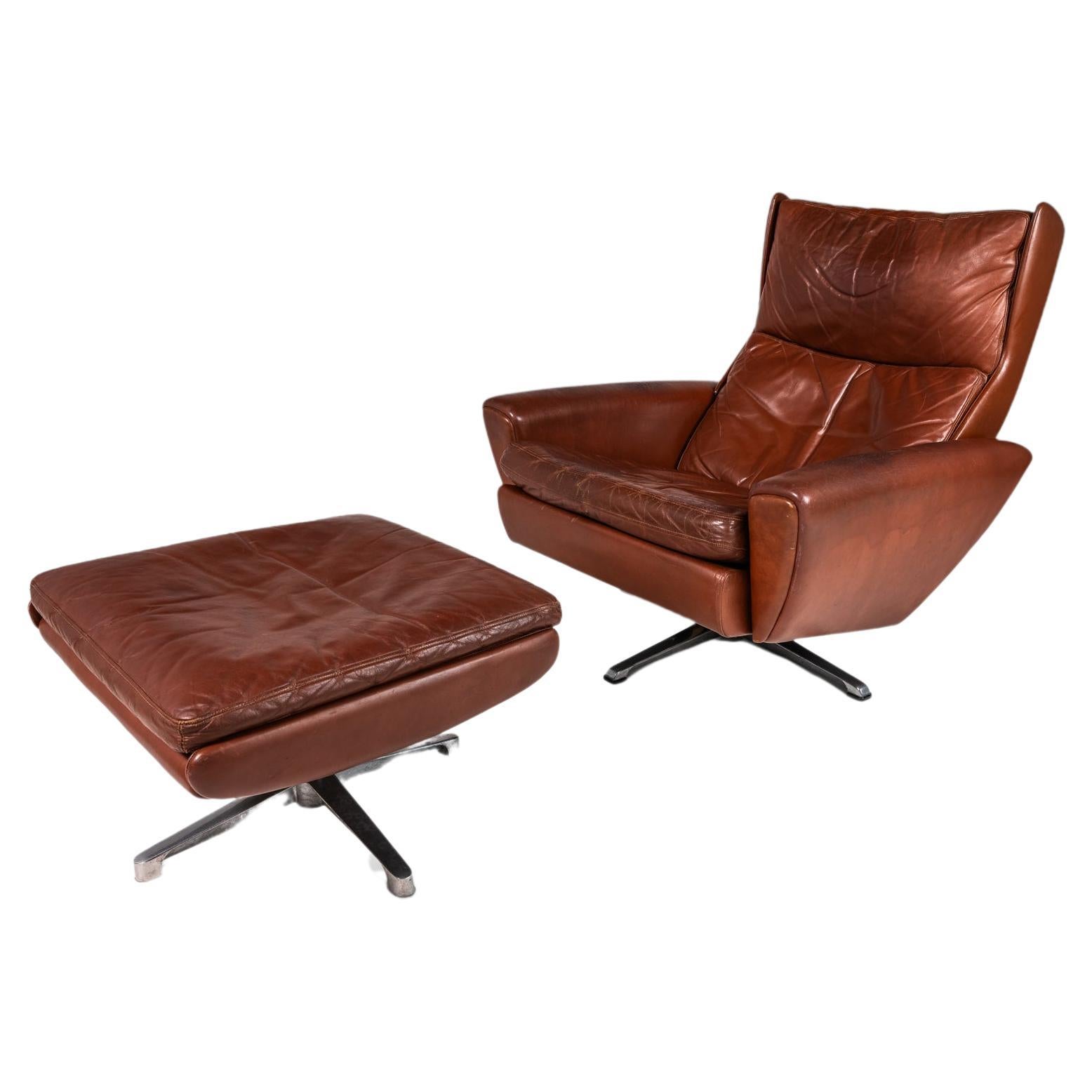 Model 68 Lounge Chair & Ottoman in Leather by Georg Thams for A.S. Vejen, 1960's For Sale