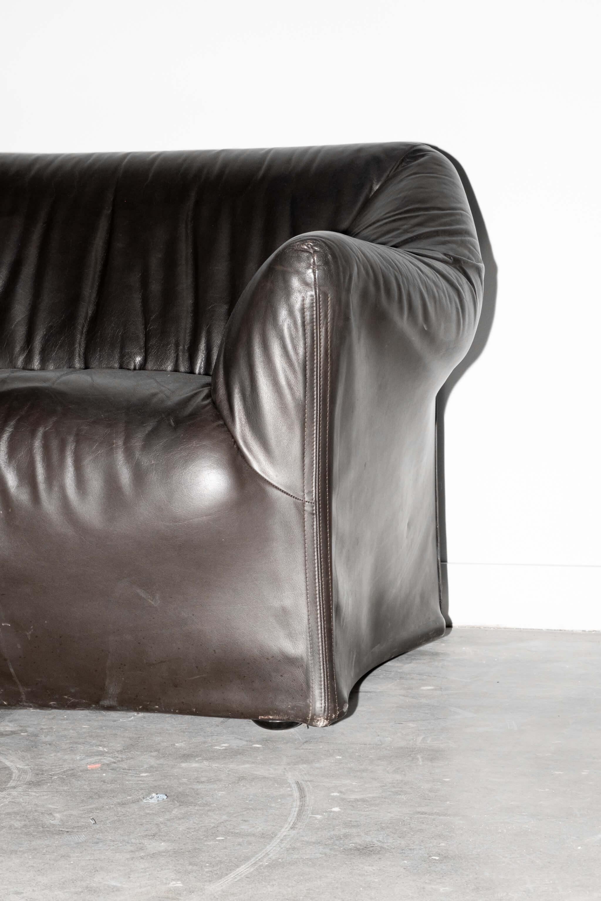 Model 685 'Tentazione' Armchair by Mario Bellini for Cassina For Sale 1