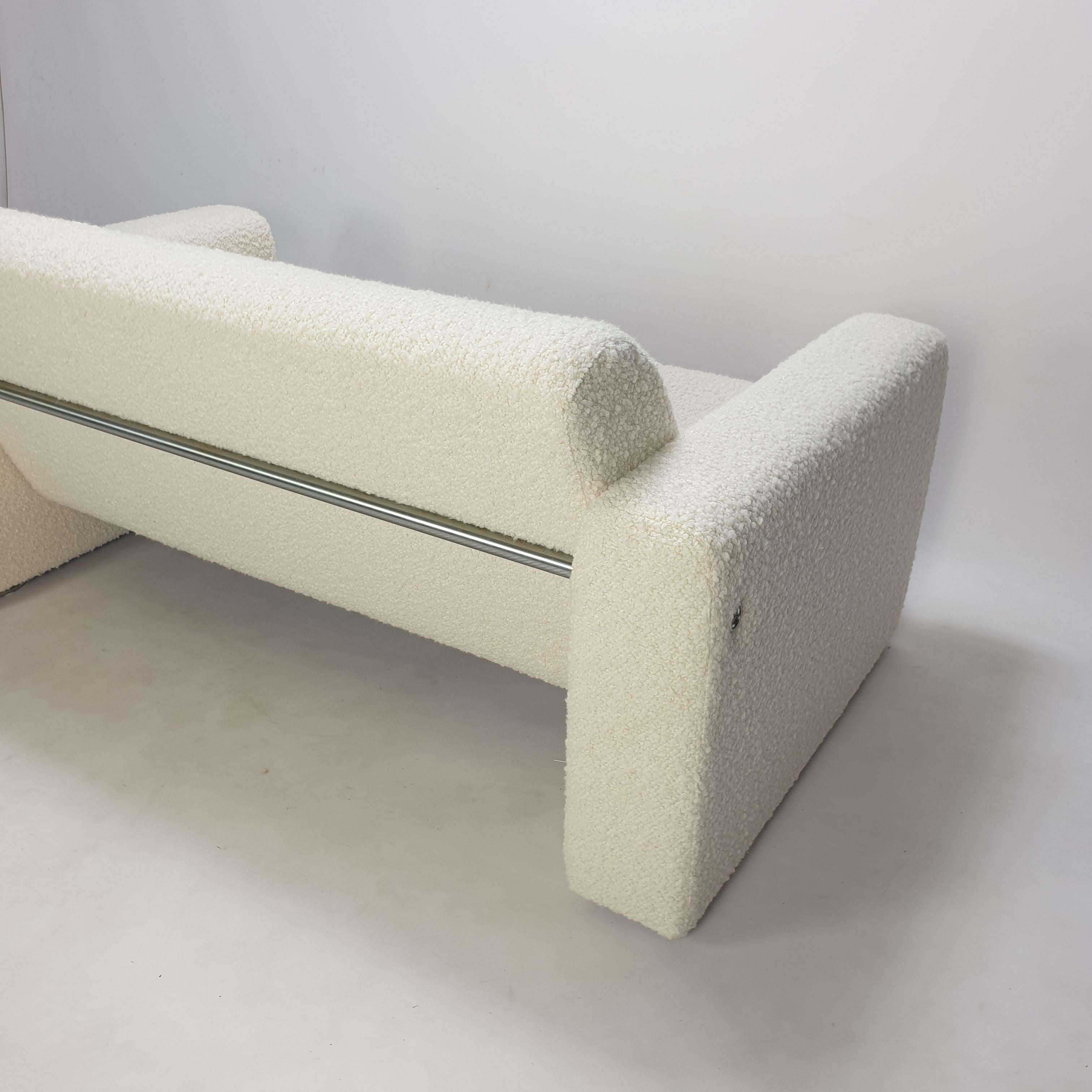 Model 691 2-Seat Sofa by Artifort, 1980s For Sale 9