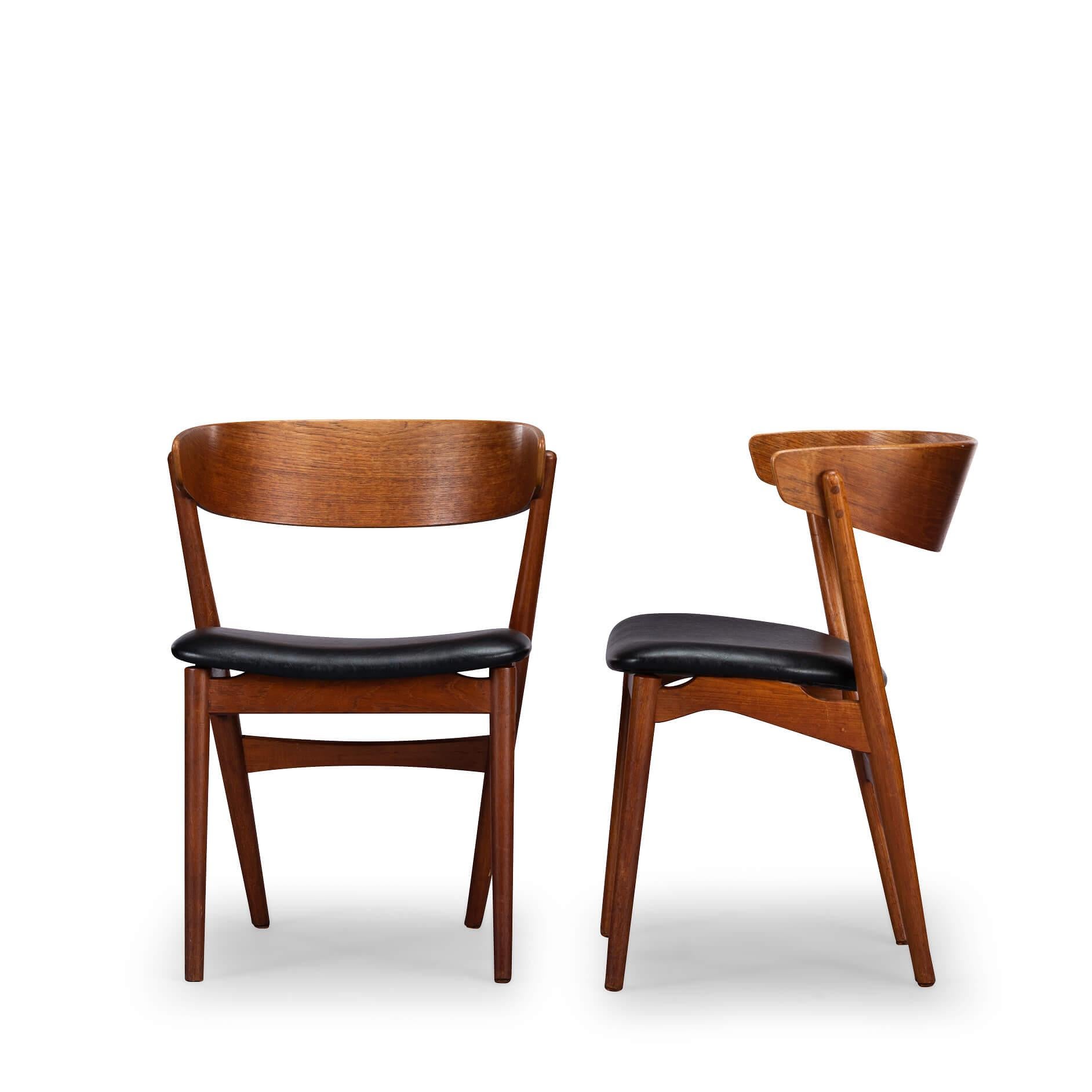 Mid-20th Century Model 7 Dining Chair by Helge Sibast for Sibast Møbler, Set of 2, 1960s