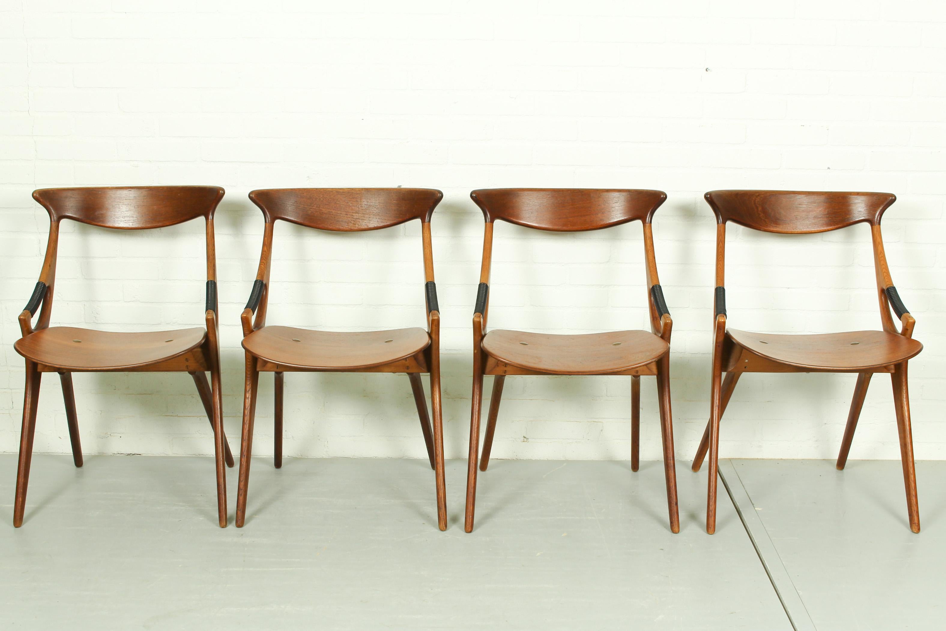 Model 71 Chairs by Arne Hovmand Olsen for Mogens Kold, 1950s, Set of 4 5