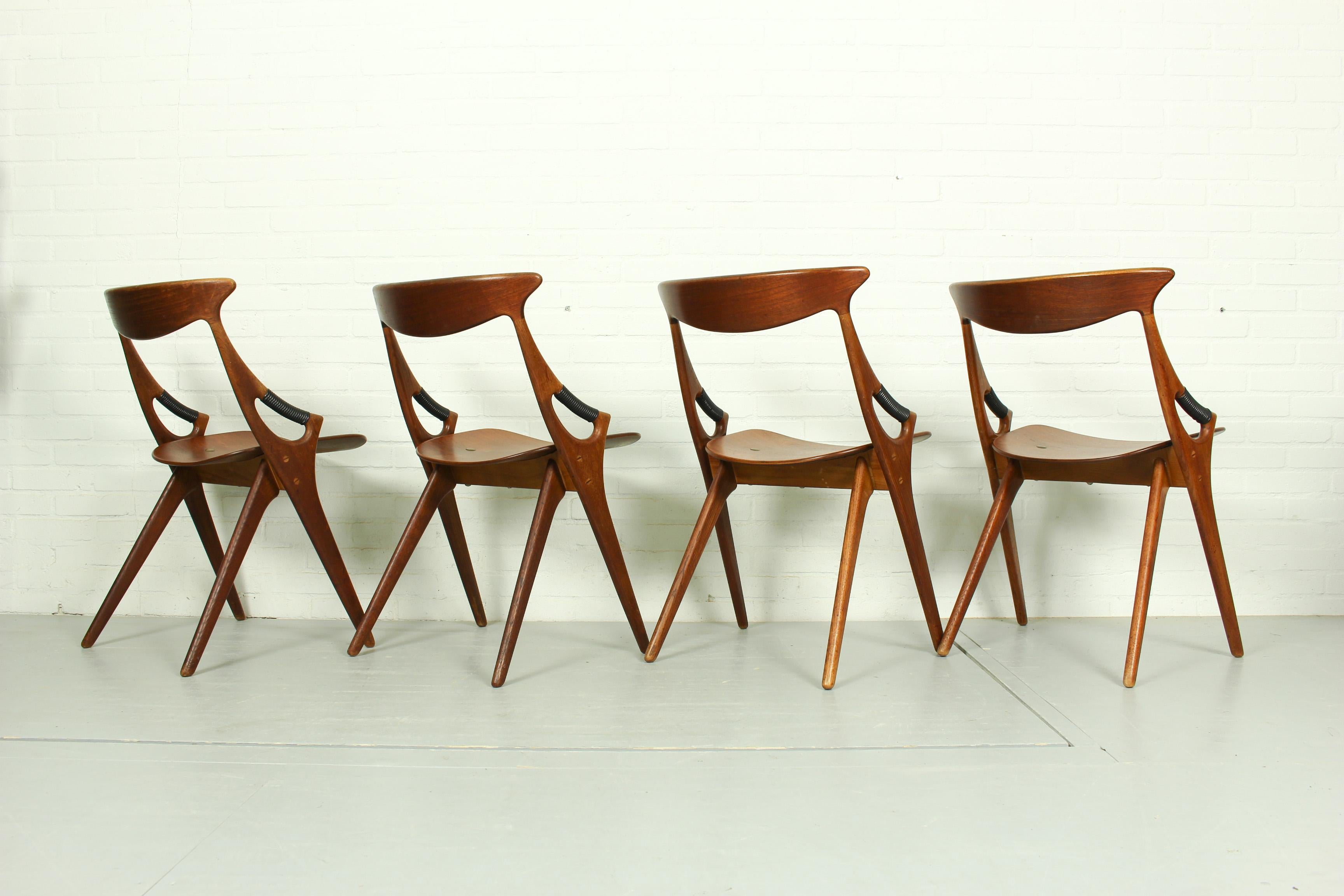 Danish Model 71 Chairs by Arne Hovmand Olsen for Mogens Kold, 1950s, Set of 4