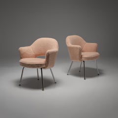 Model 71 Dining Chair by Eero Saarinen for Knoll in Pink, Set of 2