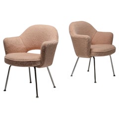 Model 71 Dining Chair by Eero Saarinen for Knoll in Pink, Set of 2