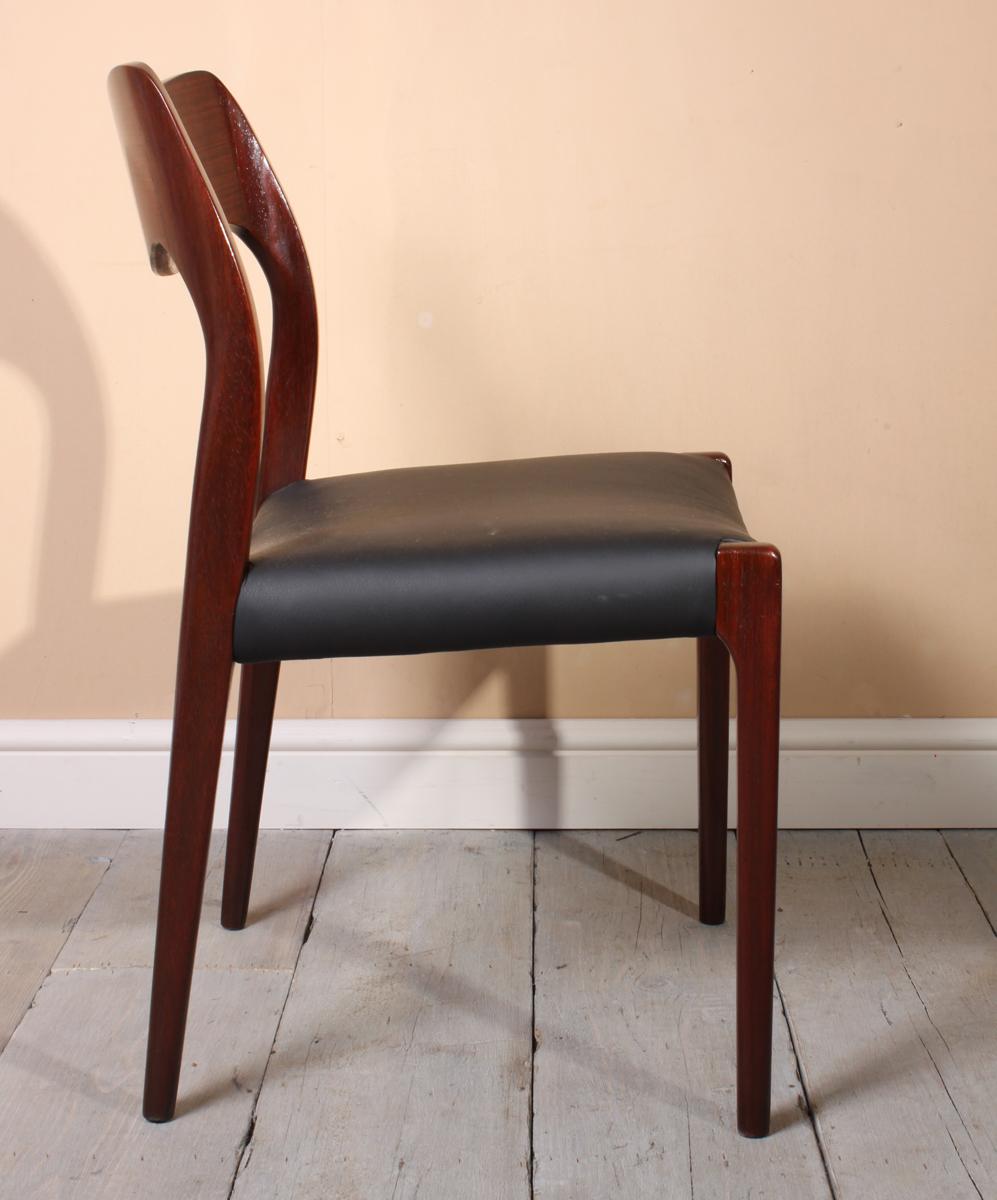 Model 71 Dining Chairs by Moller in Rosewood In Excellent Condition In Paddock Wood, Kent