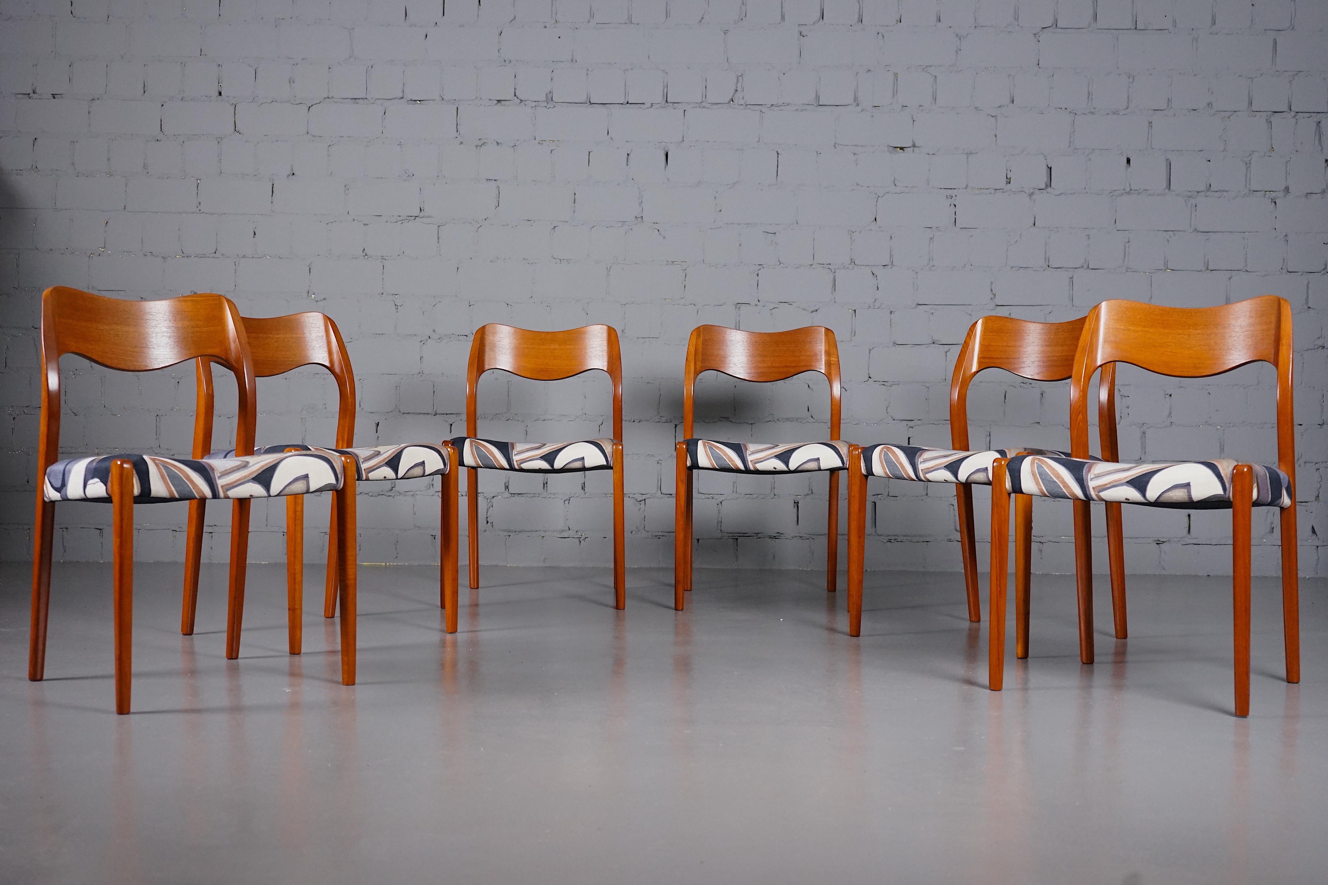 Model 71 Dining Chairs in Dedar Fabric by Niels Otto Møller for JL Møllers 1950s For Sale 8