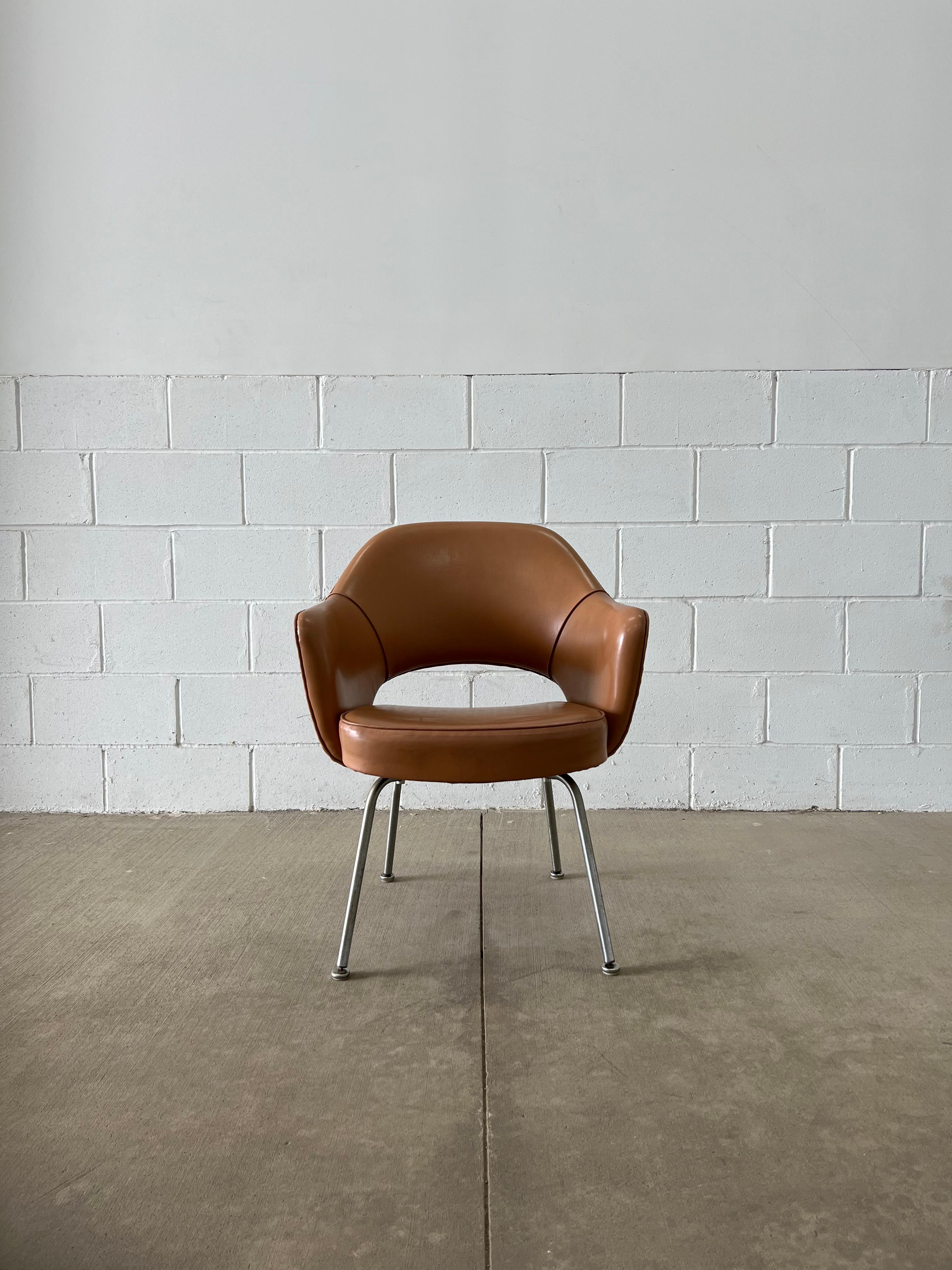 Model 71 Executive Chair by Eero Saarinen for Knoll 1