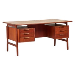 Scrivania Model 75 in teak di Gunni Omann