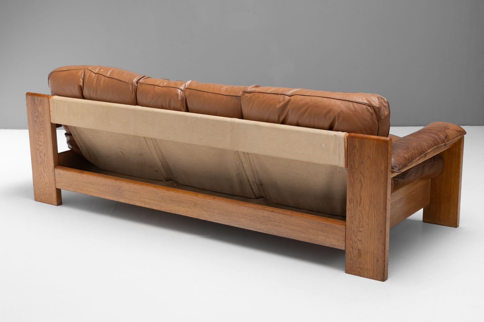 Mid-Century Modern Model 757 sofa by Harry J M De Groot for Leolux For Sale