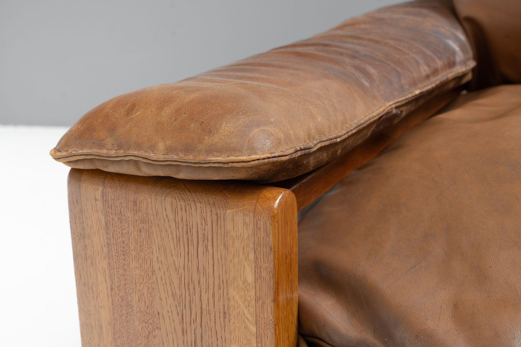 Late 20th Century Model 757 sofa by Harry J M De Groot for Leolux For Sale