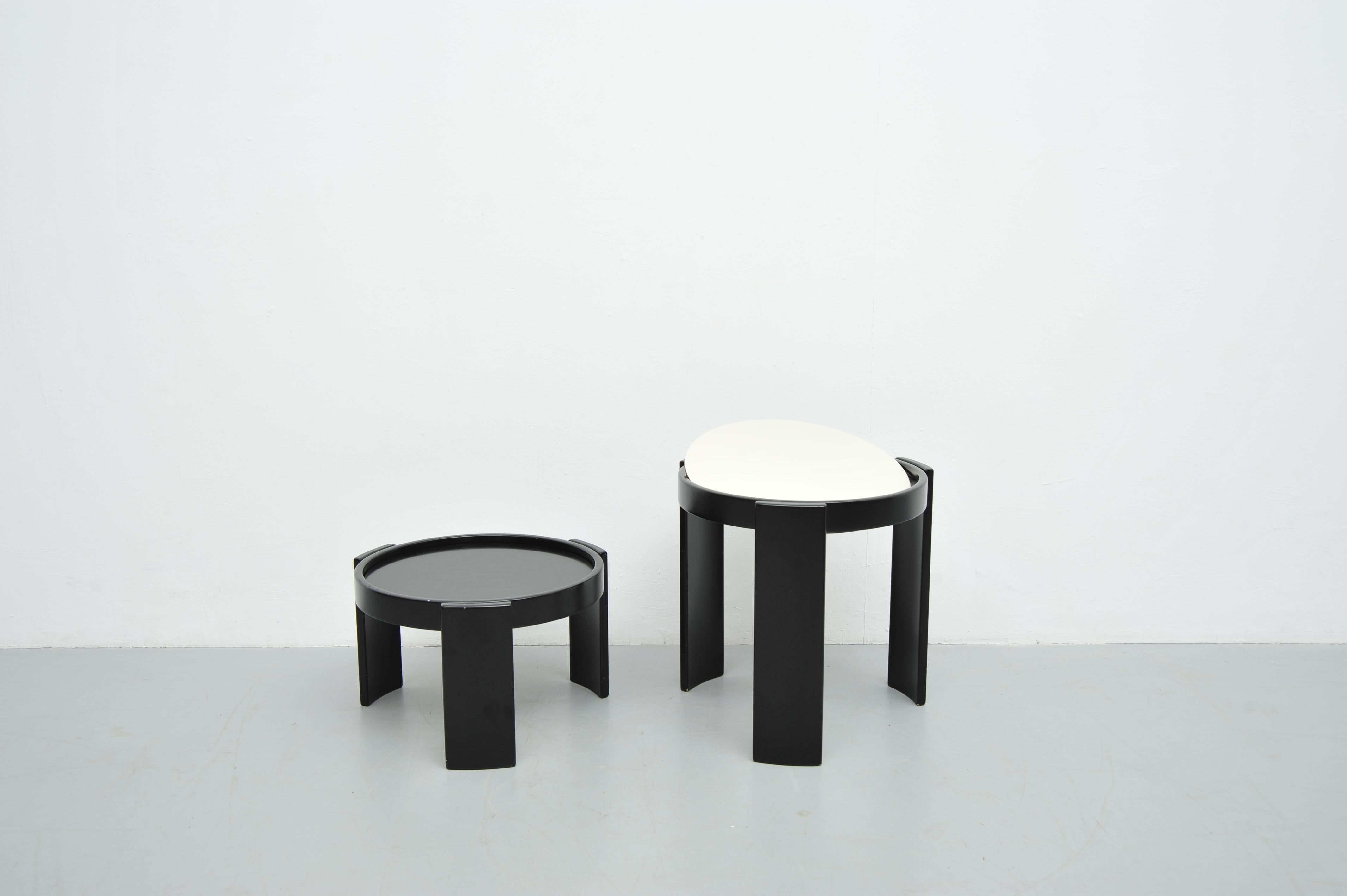 Italiano Tavoli Model 780/783 di Gianfranco Frattini per Cassina in vendita