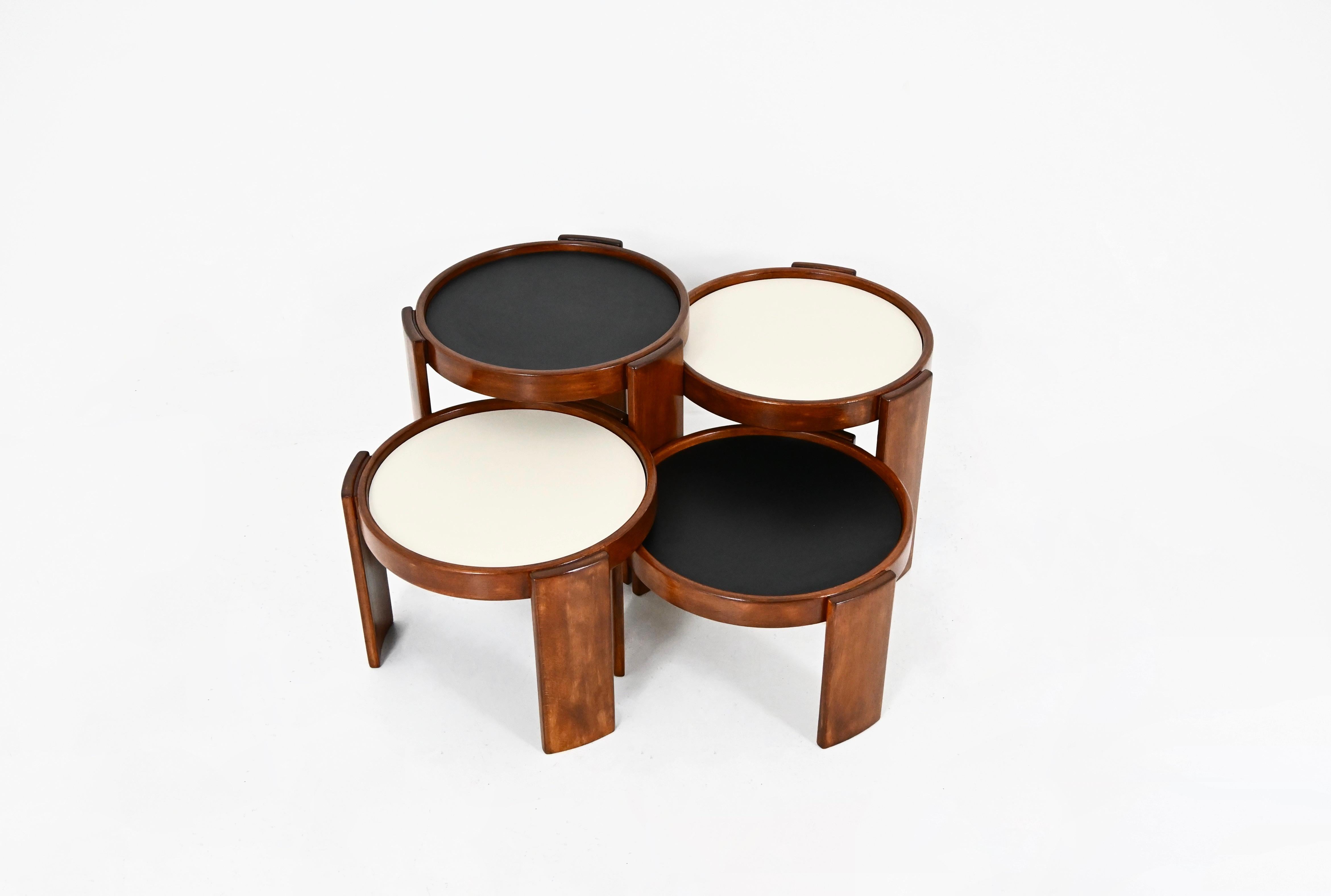 Mid-Century Modern Tables gigognes Model 780 par Gianfranco Frattini pour Cassina, 1960, ensemble de 4 en vente