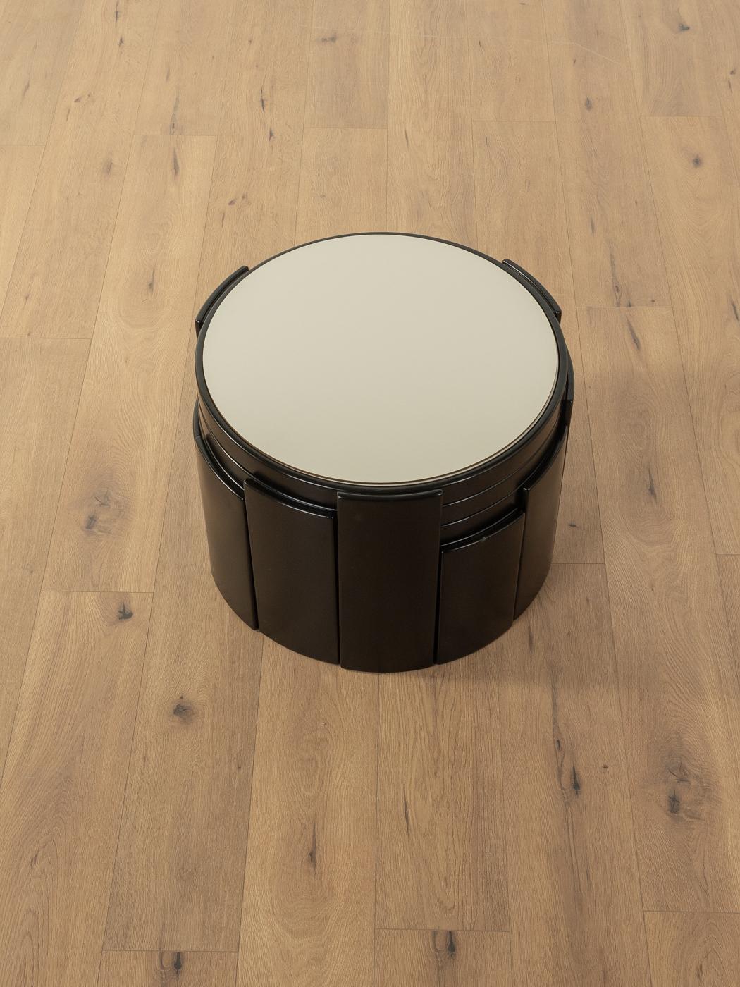 Tables gigognes modèle 783, Gianfranco Frattini, Cassina en vente 9