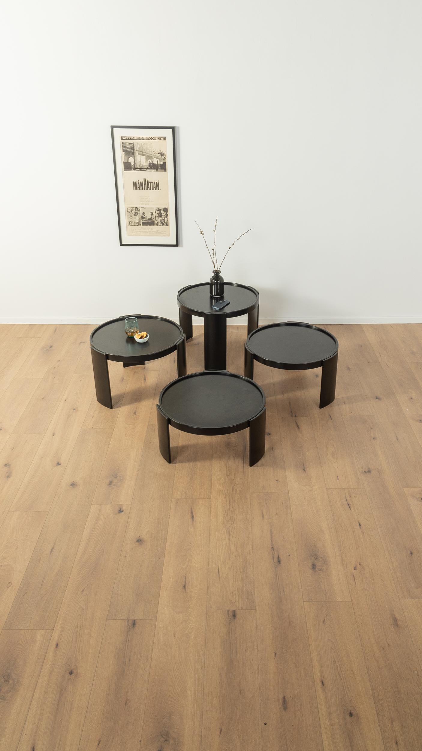 Tables gigognes modèle 783, Gianfranco Frattini, Cassina en vente 1