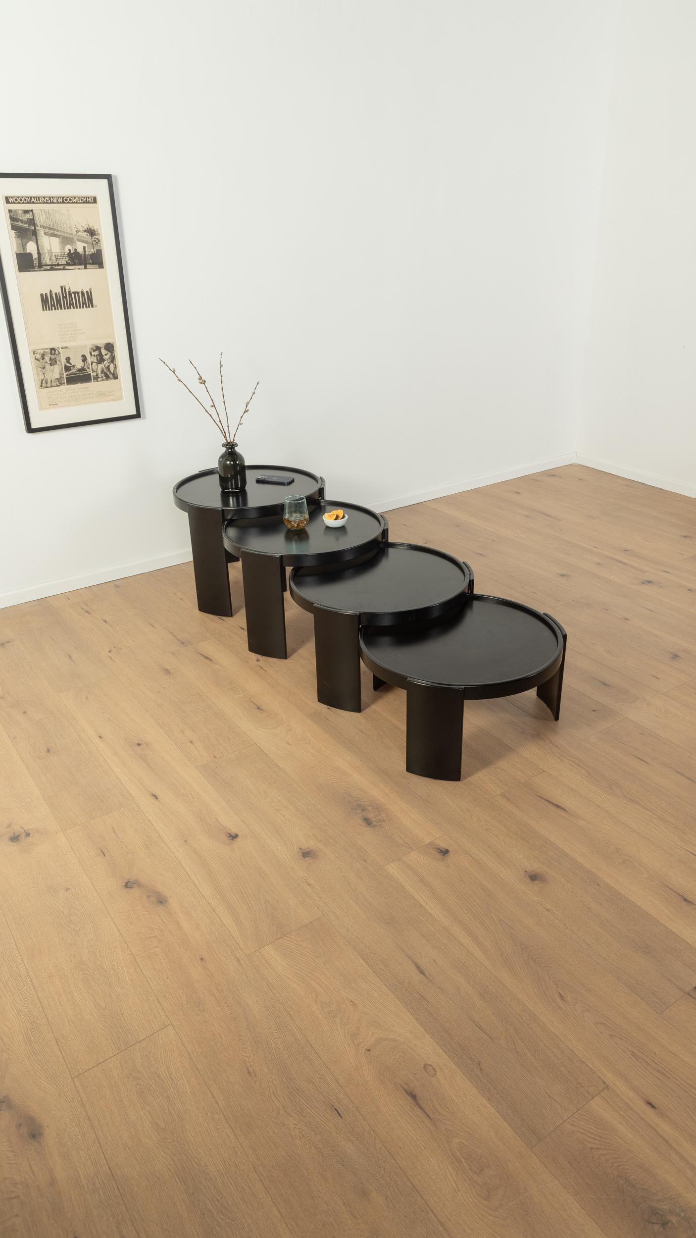 Tables gigognes modèle 783, Gianfranco Frattini, Cassina en vente 2