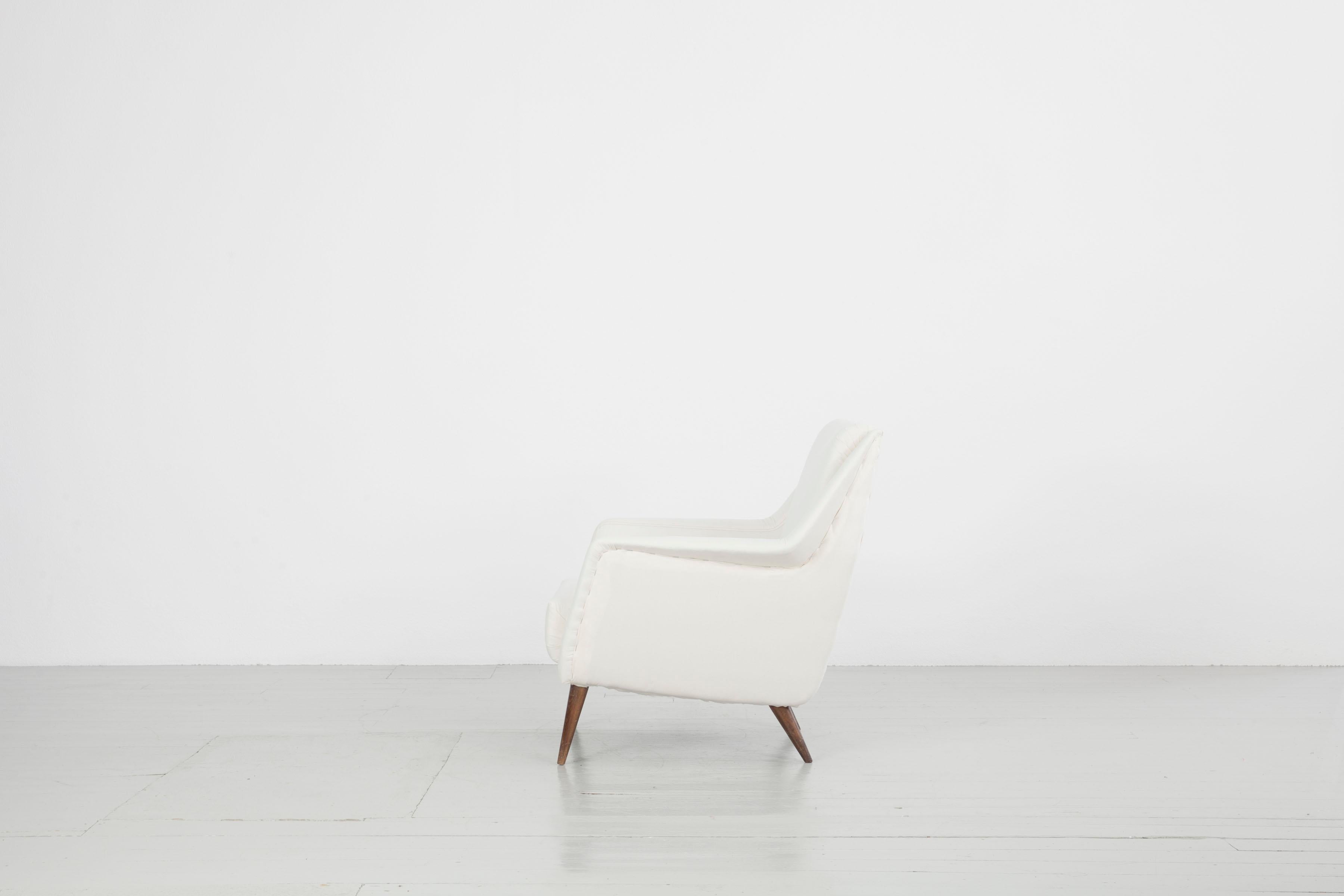 Mid-20th Century Model 802 Armchair, Design by Carlo de Carli, by Cassina, Italy, 1954 For Sale