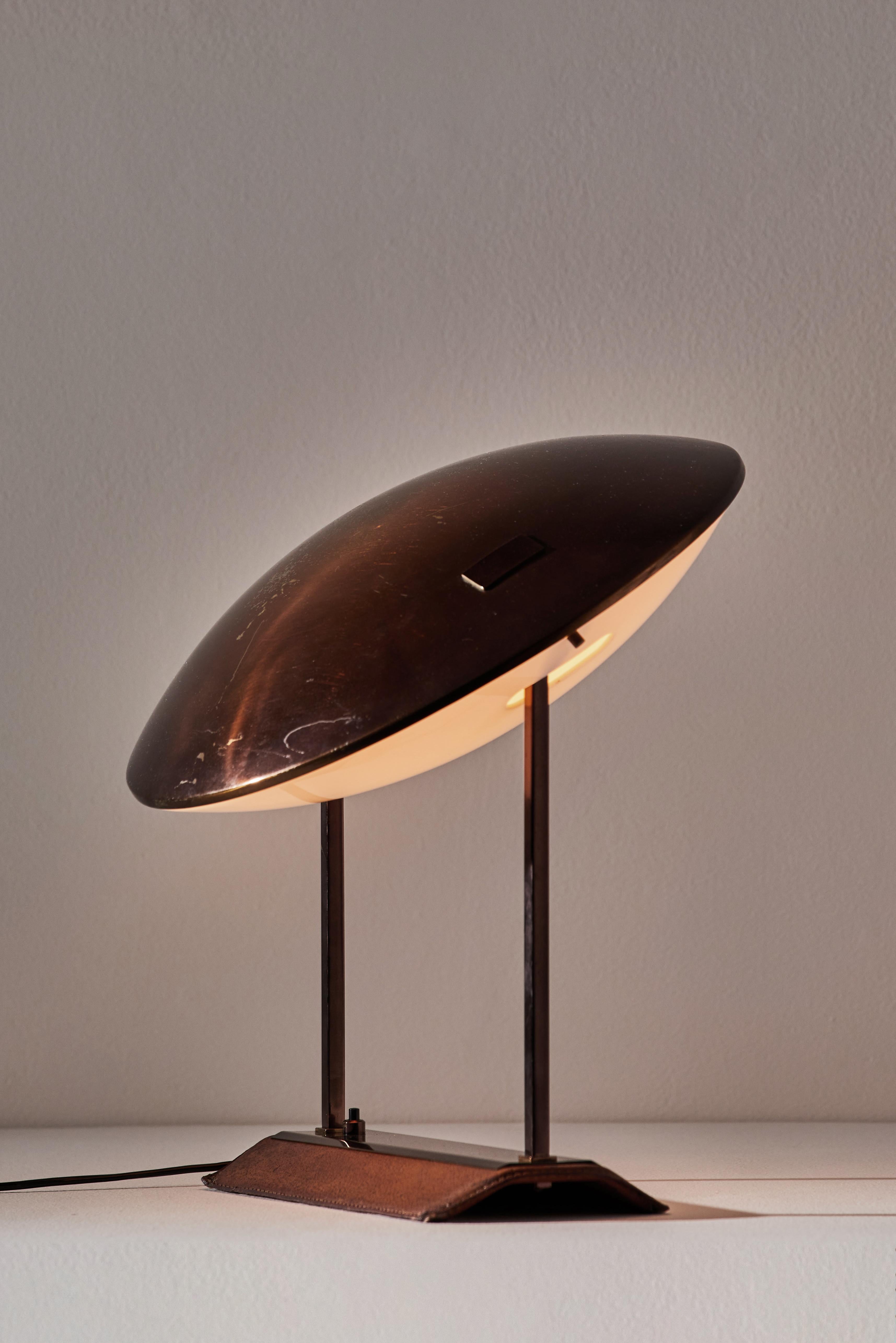 Model 8050 Table Lamp by Stilnovo In Good Condition In Los Angeles, CA