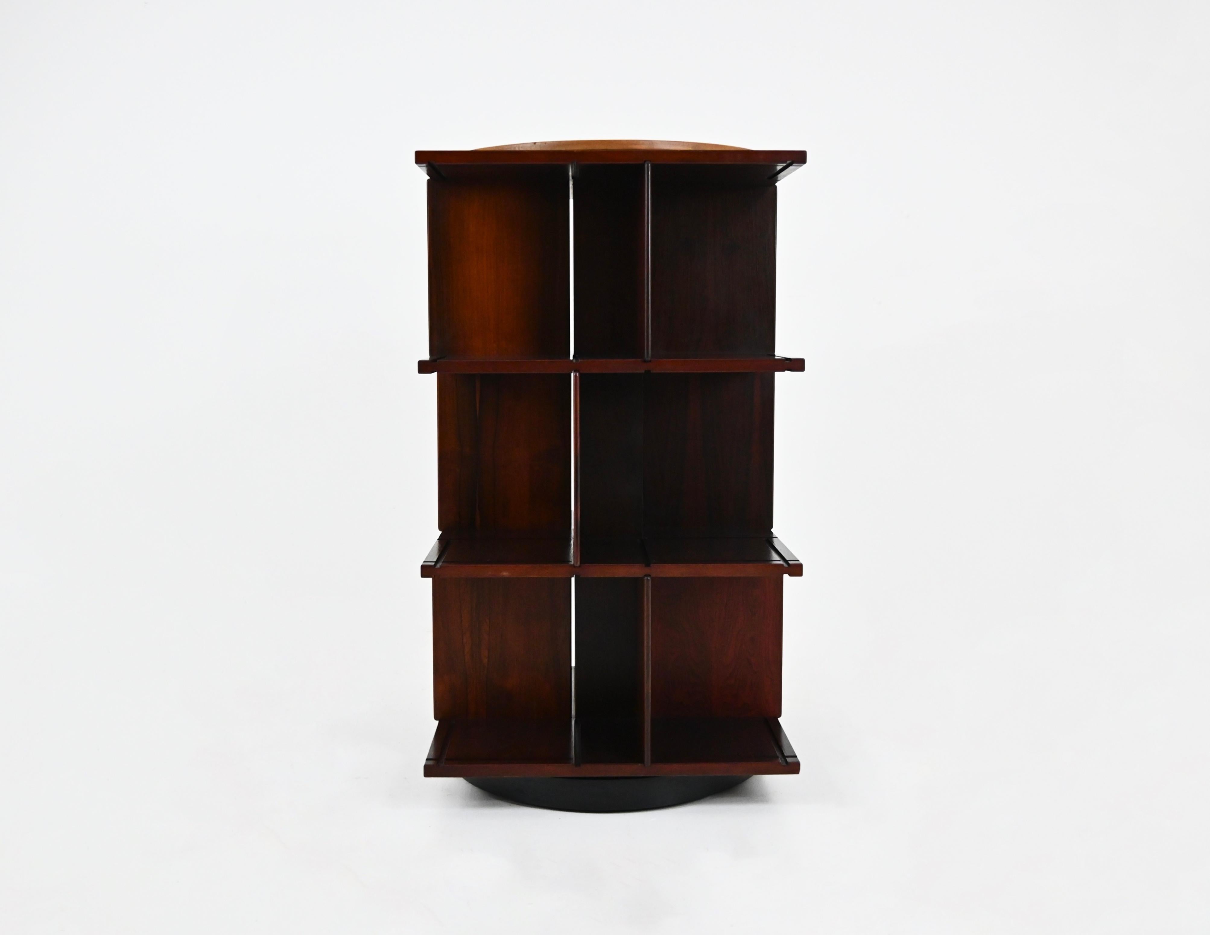Model No. 823 Bücherregal von Gianfranco Frattini für Bernini, 1963 (Italienisch) im Angebot