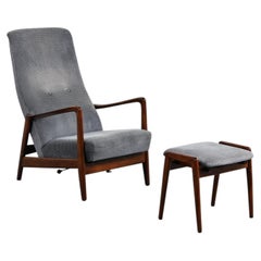 Model 829 lounge chair and ottoman by Gio Ponti for Cassina