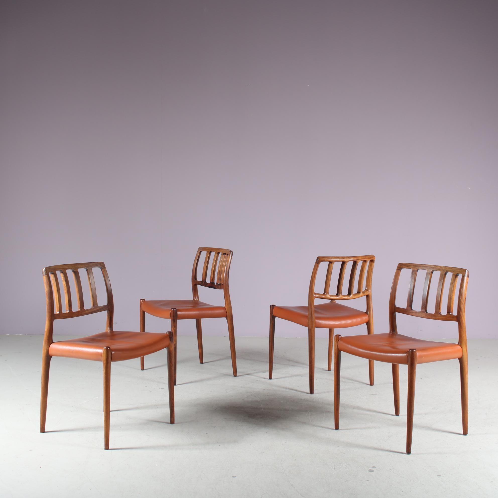 Chaises de salle à manger Model 83 par Niels Otto Moller pour Moller, Danemark 1960 Bon état - En vente à Amsterdam, NL